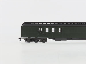 HO Scale Rivarossi Unlettered RPO Combine Passenger Car