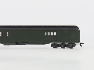 HO Scale Rivarossi Unlettered RPO Combine Passenger Car