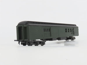 HO Scale Rivarossi Unlettered RPO Combine Passenger Car