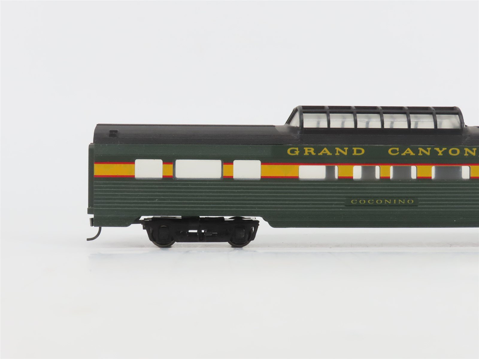 LOT of 2 HO Scale Con-Cor Grand Canyon Dome & Coach Passenger Cars