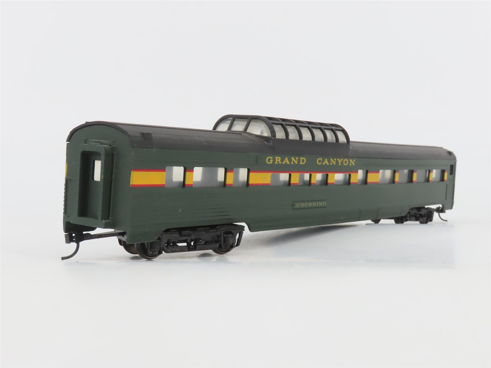 LOT of 2 HO Scale Con-Cor Grand Canyon Dome & Coach Passenger Cars