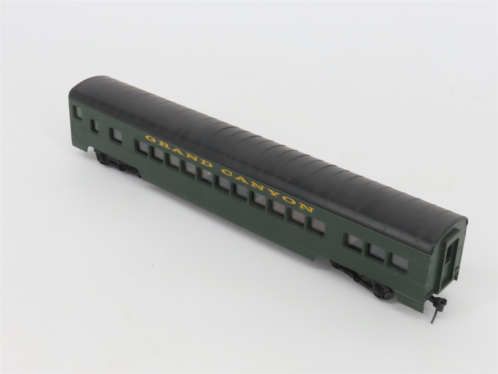 LOT of 2 HO Scale Con-Cor Grand Canyon Dome & Coach Passenger Cars