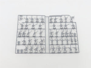 1/72 Revell 2562 English Foot Soldiers Figures/People 50 Pieces
