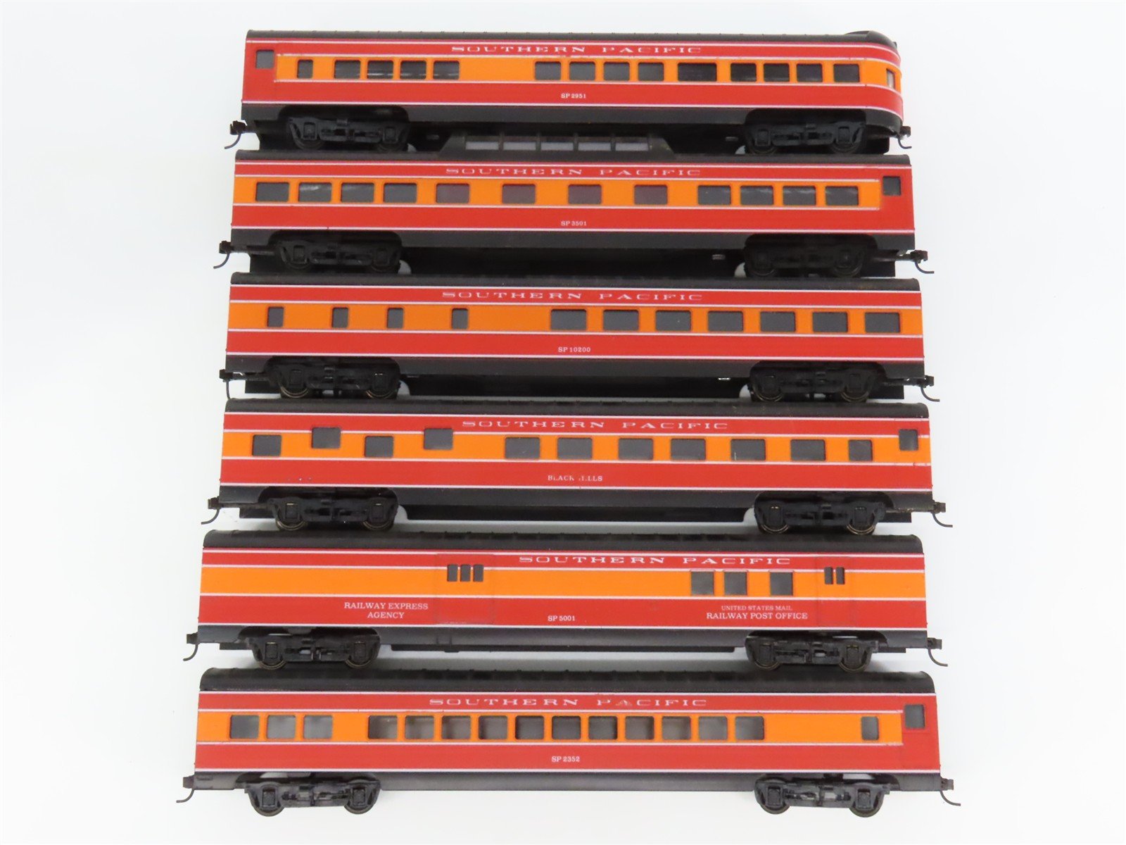 LOT of 6 HO Scale Con-Cor SP Southern Pacific Daylight Assorted Passenger Cars