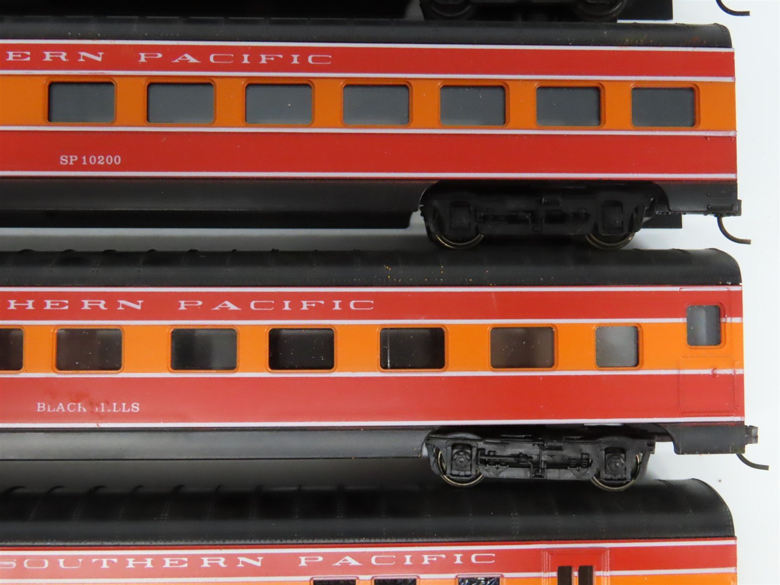 LOT of 6 HO Scale Con-Cor SP Southern Pacific Daylight Assorted Passenger Cars