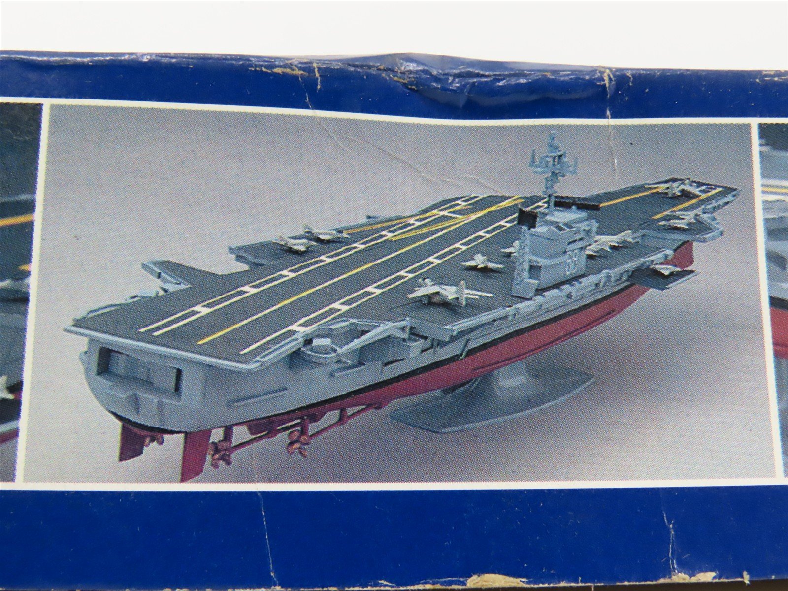 1:600 Scale Monogram Kit 3004 Carrier USS Nimitz