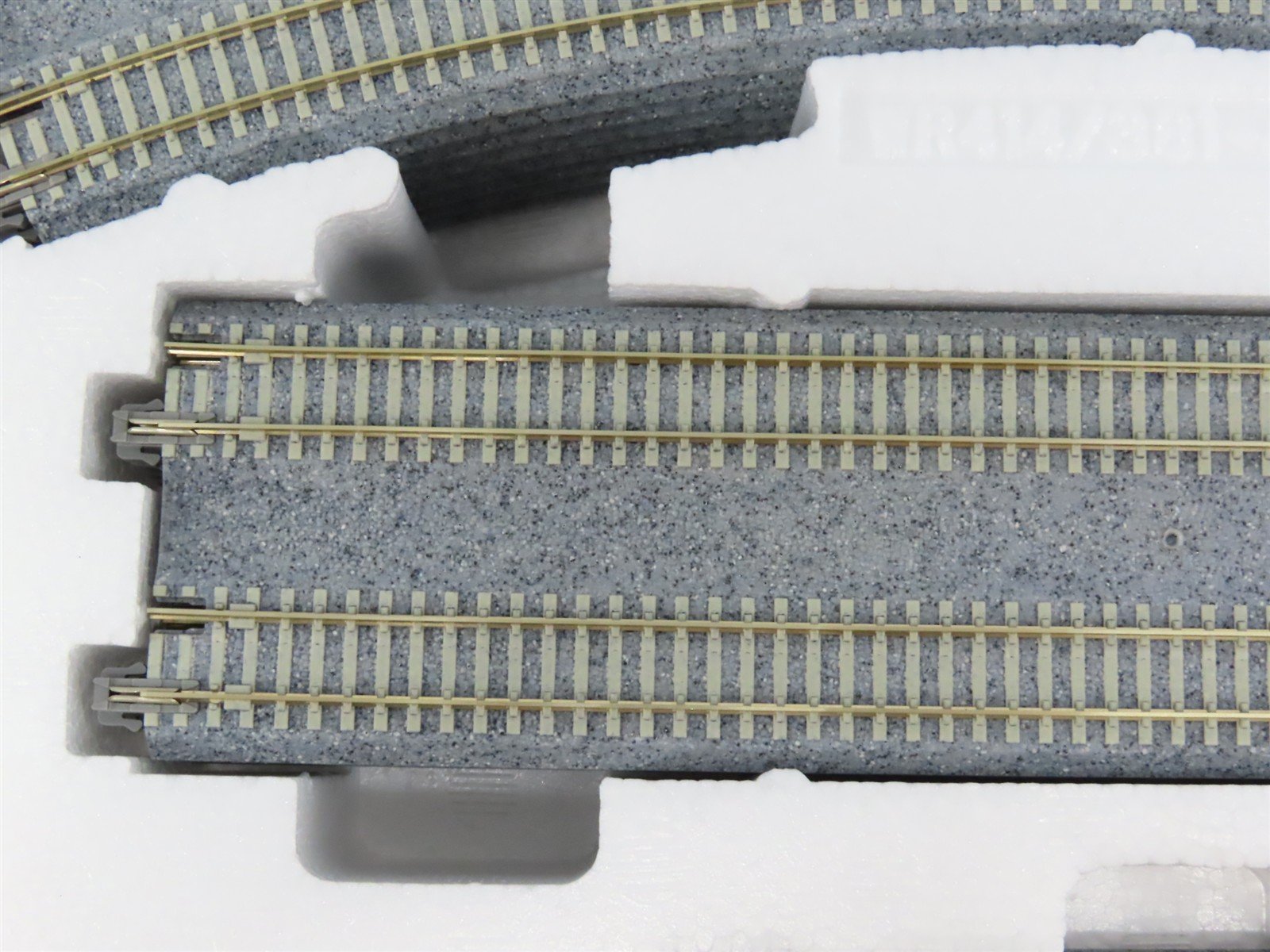 N Scale Kato Unitrack 20-870-1 Double Track Set - V11