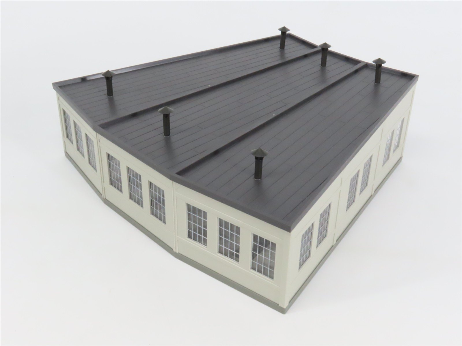 N 1/160 Scale KATO 23-240 Three-Stall Roundhouse
