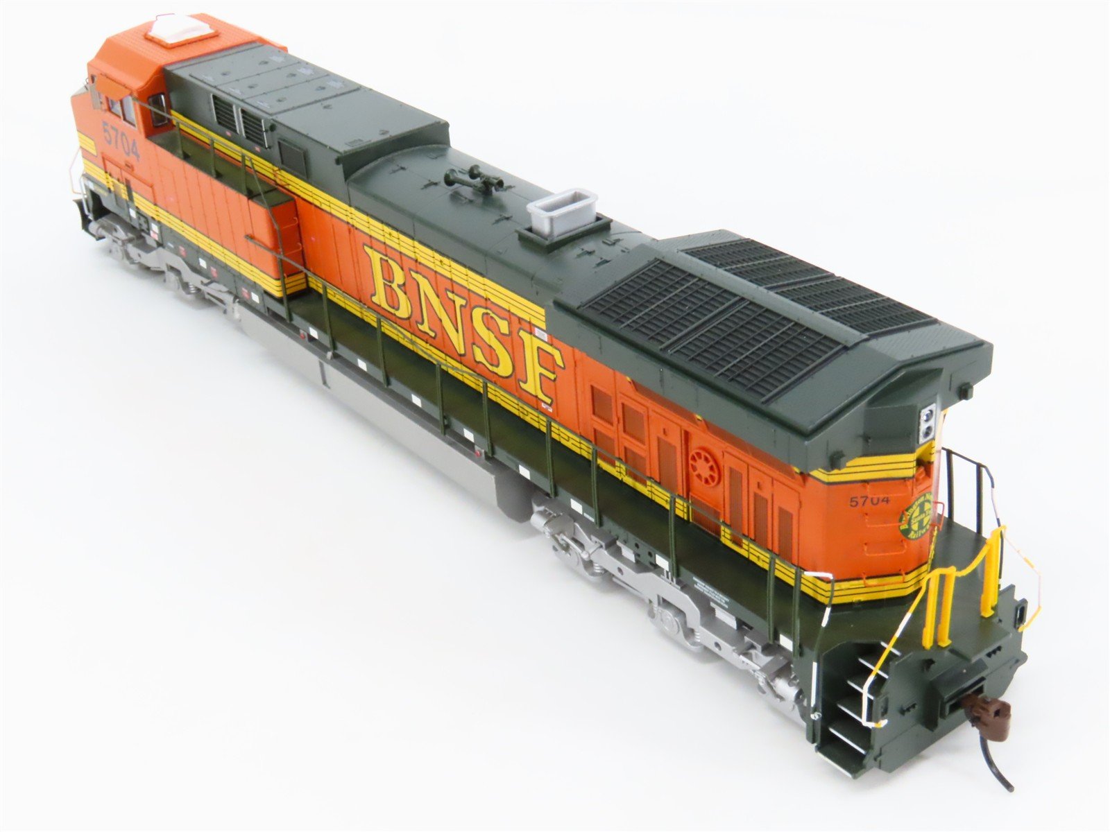 HO Scale Athearn BNSF Railway GE AC4400CW Diesel Locomotive #5704 w/ DCC
