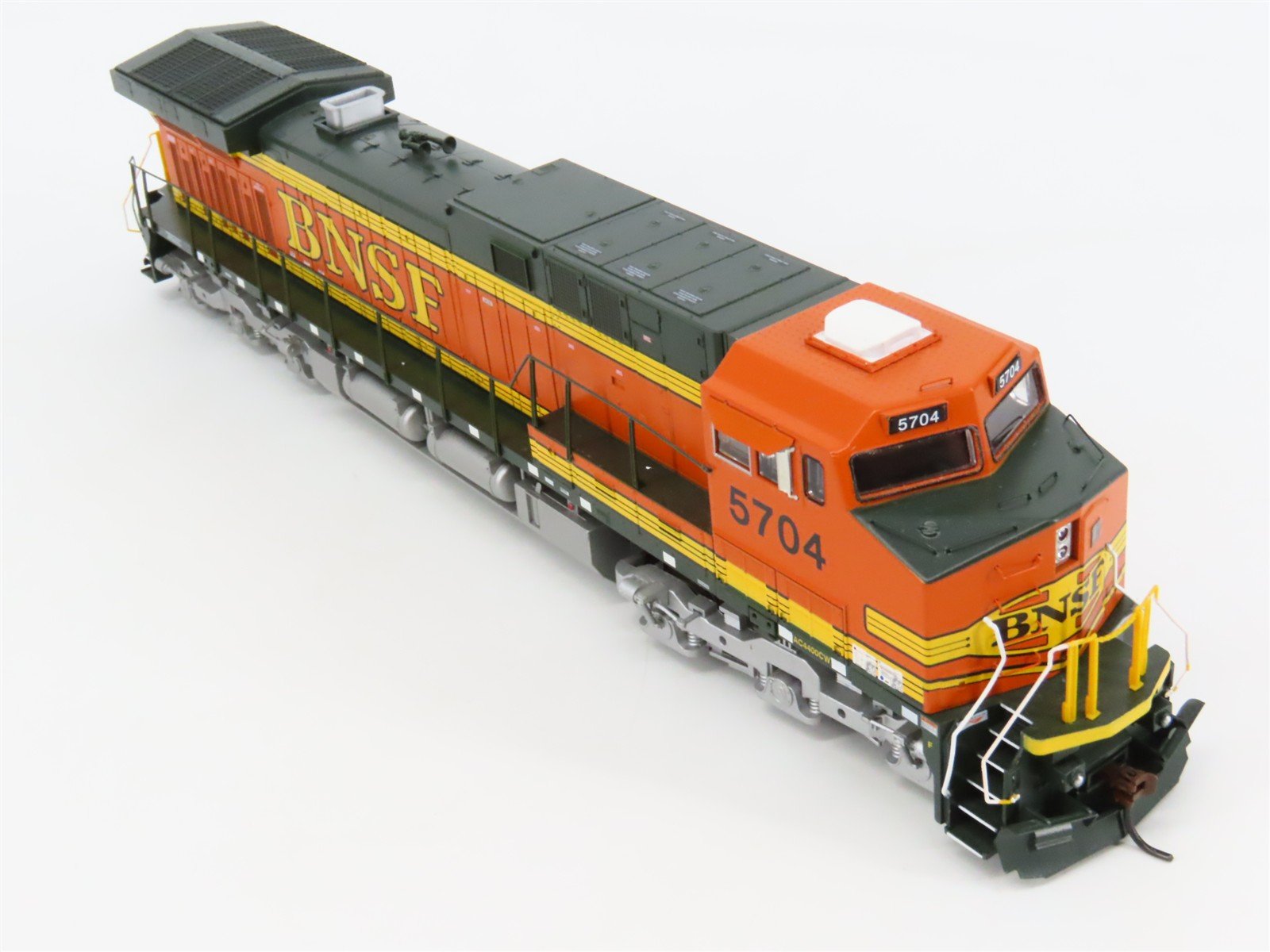HO Scale Athearn BNSF Railway GE AC4400CW Diesel Locomotive #5704 w/ DCC