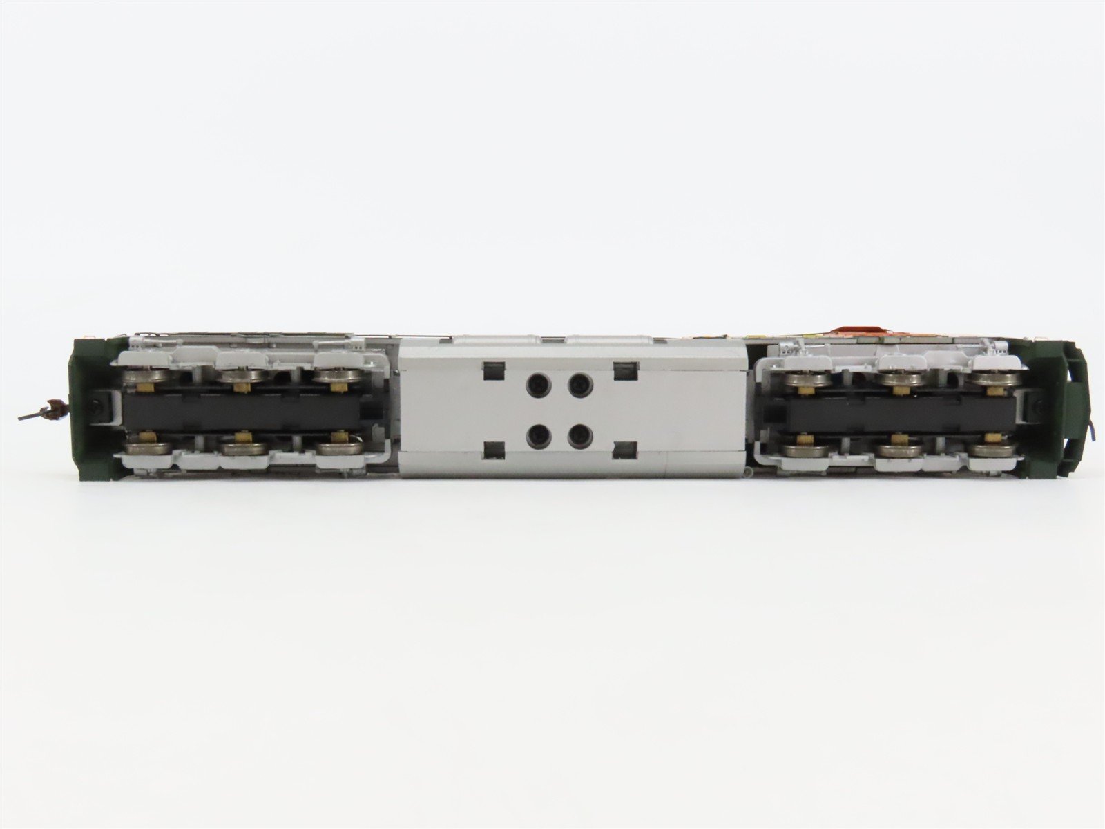 HO Scale Athearn BNSF Railway GE AC4400CW Diesel Locomotive #5704 w/ DCC