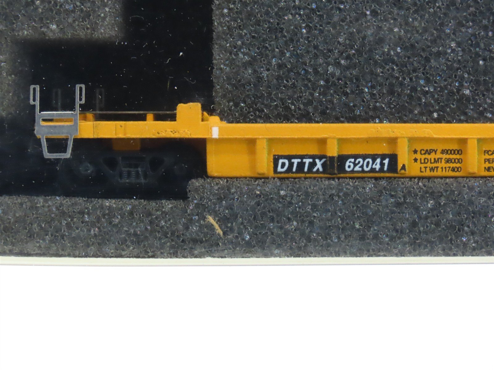 N Scale Deluxe 110111 DTTX / TTX Thrall Lo-Pac 2000 Articulated Well Car Set #2