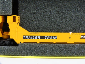 N Deluxe 15030M-A DTTX TTX / BN Articulated Gunderson Twinstack 5-Unit Set