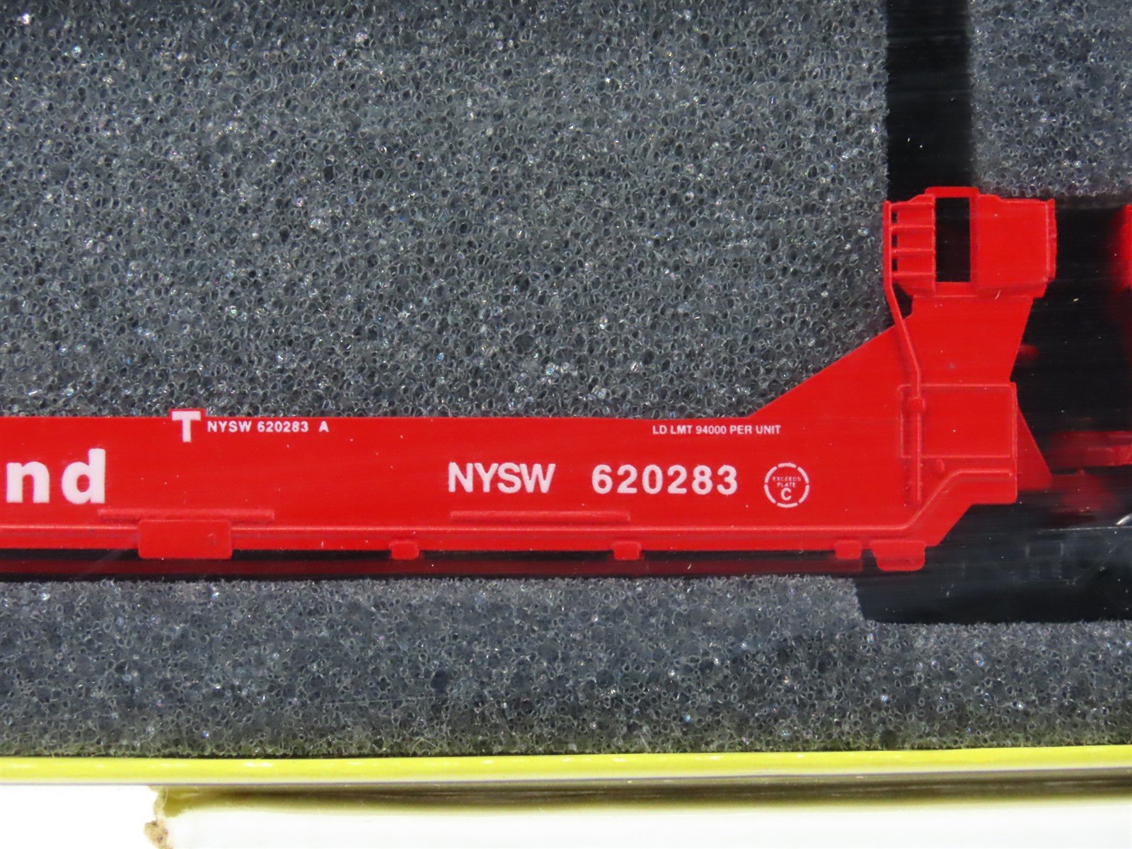 N Deluxe 15040M-B NYSW / SeaLand Articulated Gunderson Twinstack 5-Unit Set