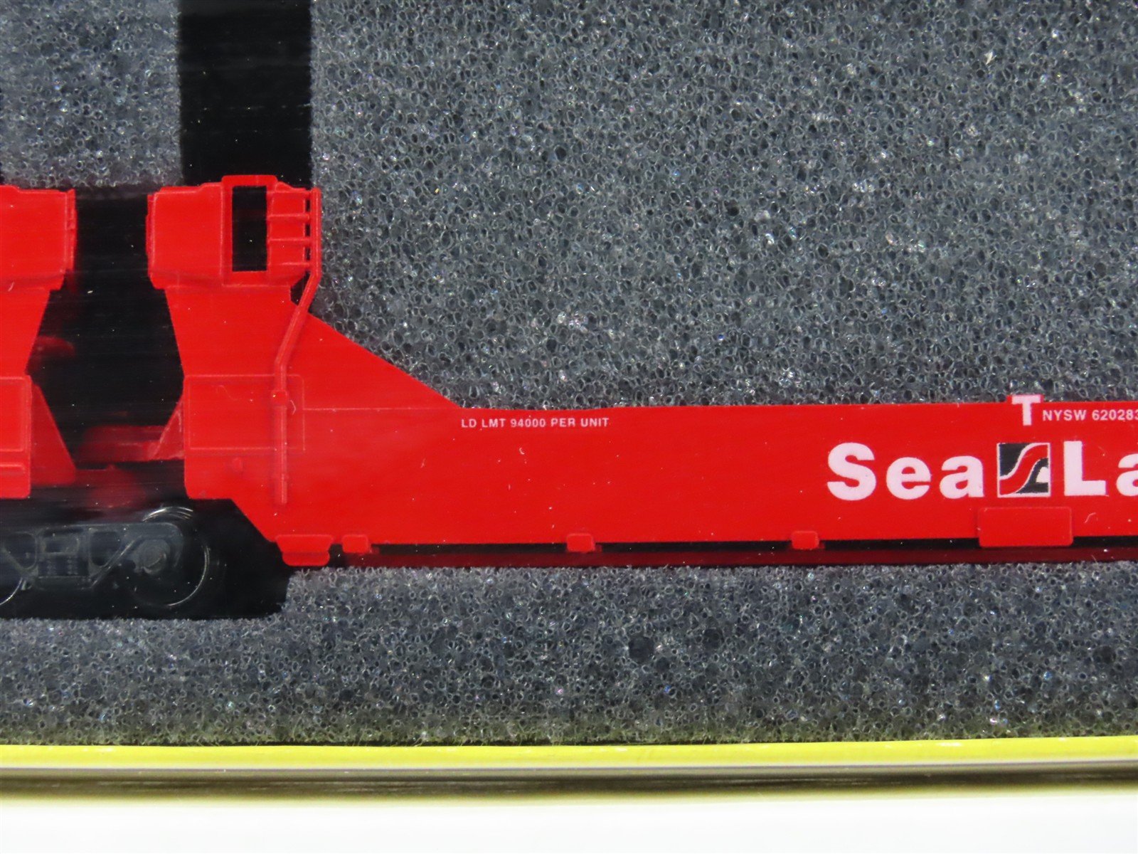 N Deluxe 15040M-B NYSW / SeaLand Articulated Gunderson Twinstack 5-Unit Set