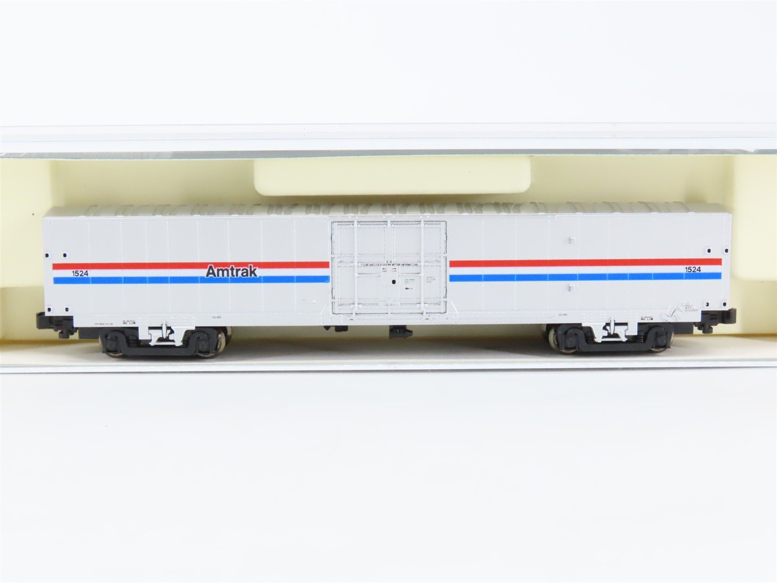 N Scale KATO Amtrak Material Handling Box Car #1524