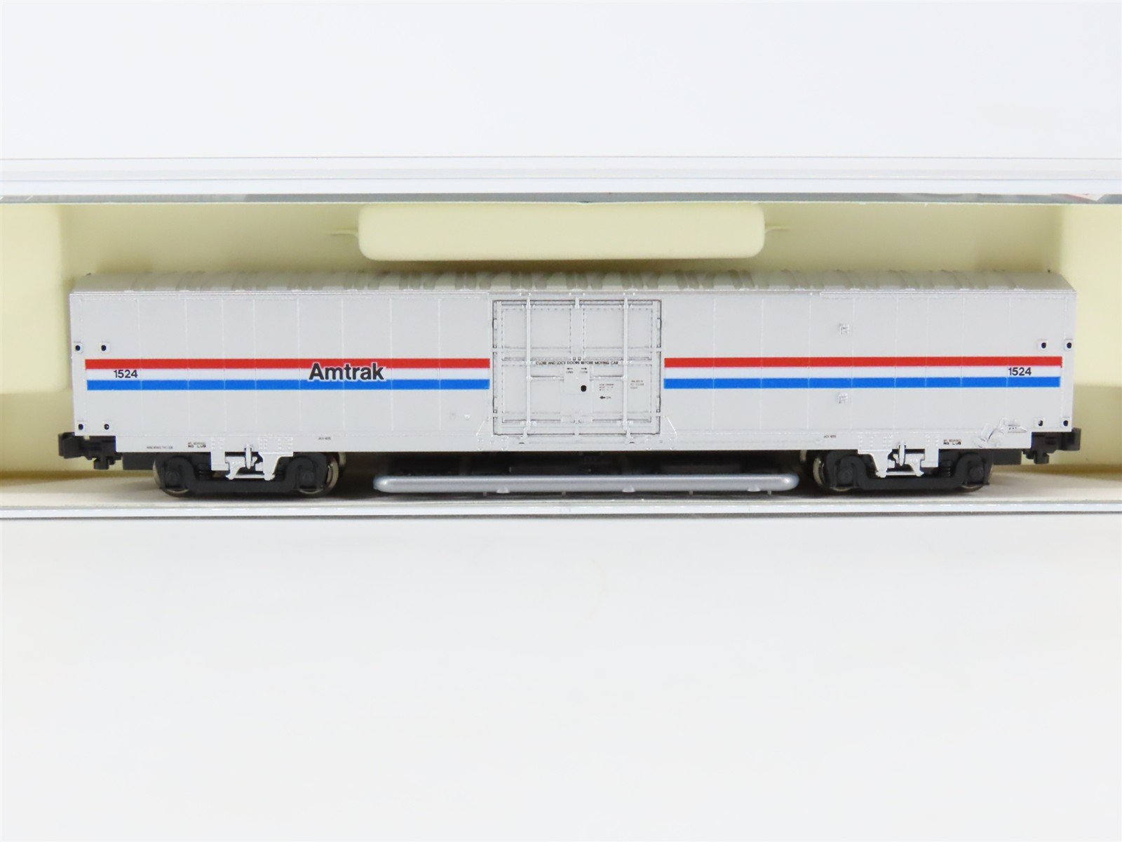 N Scale KATO Amtrak Material Handling Box Car #1524