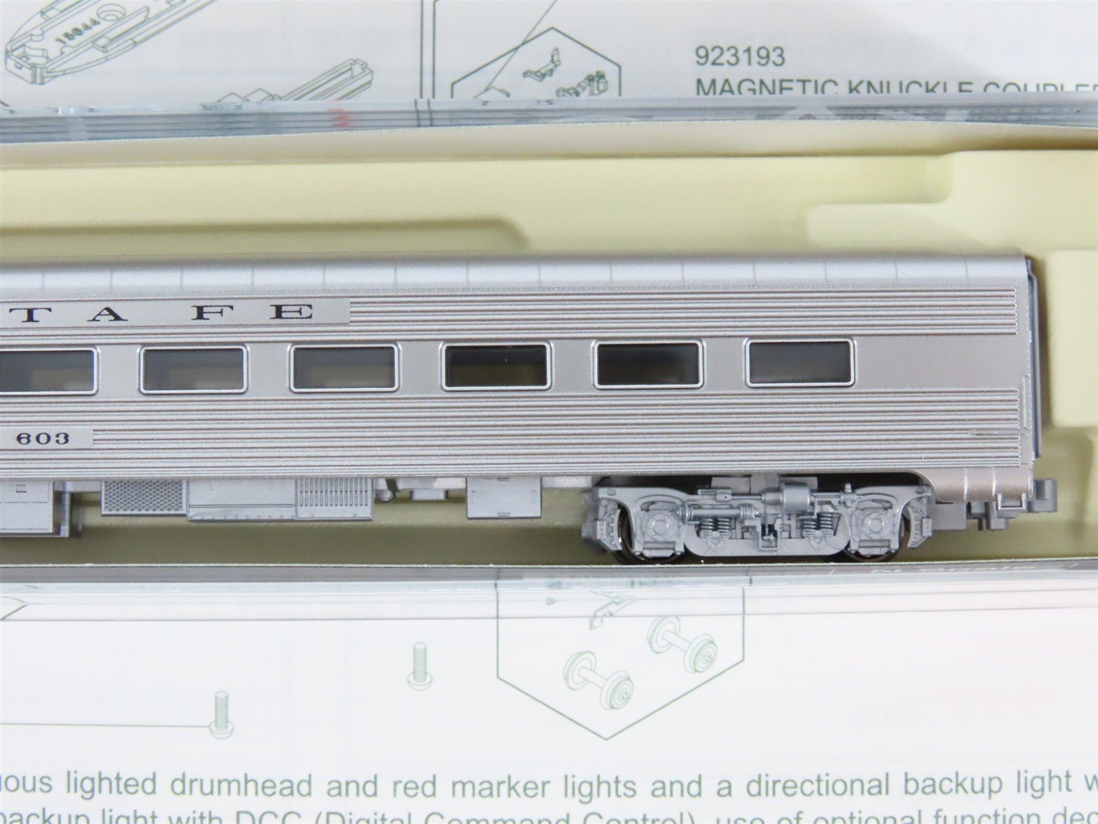 N Scale KATO 106-6001 ATSF Santa Fe Railroad Super Chief Passenger 4-Car Set A