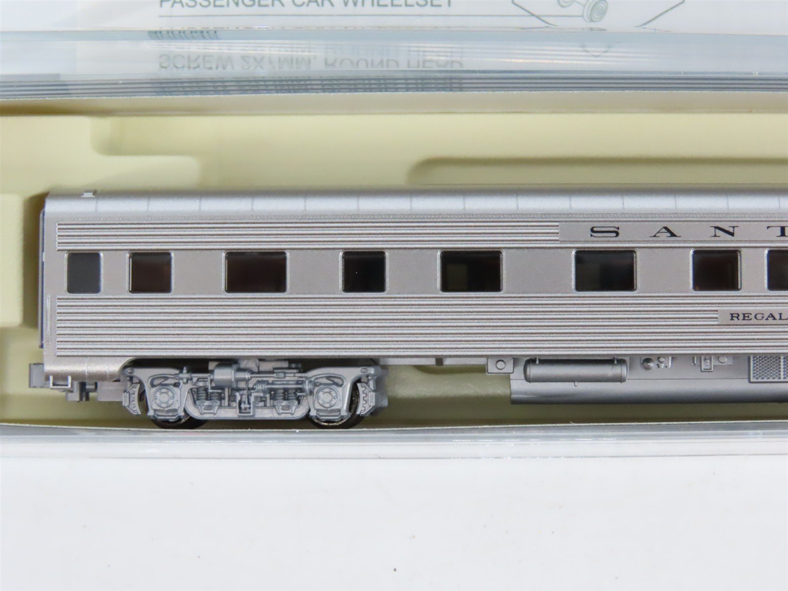 N Scale KATO 106-6001 ATSF Santa Fe Railroad Super Chief Passenger 4-Car Set A