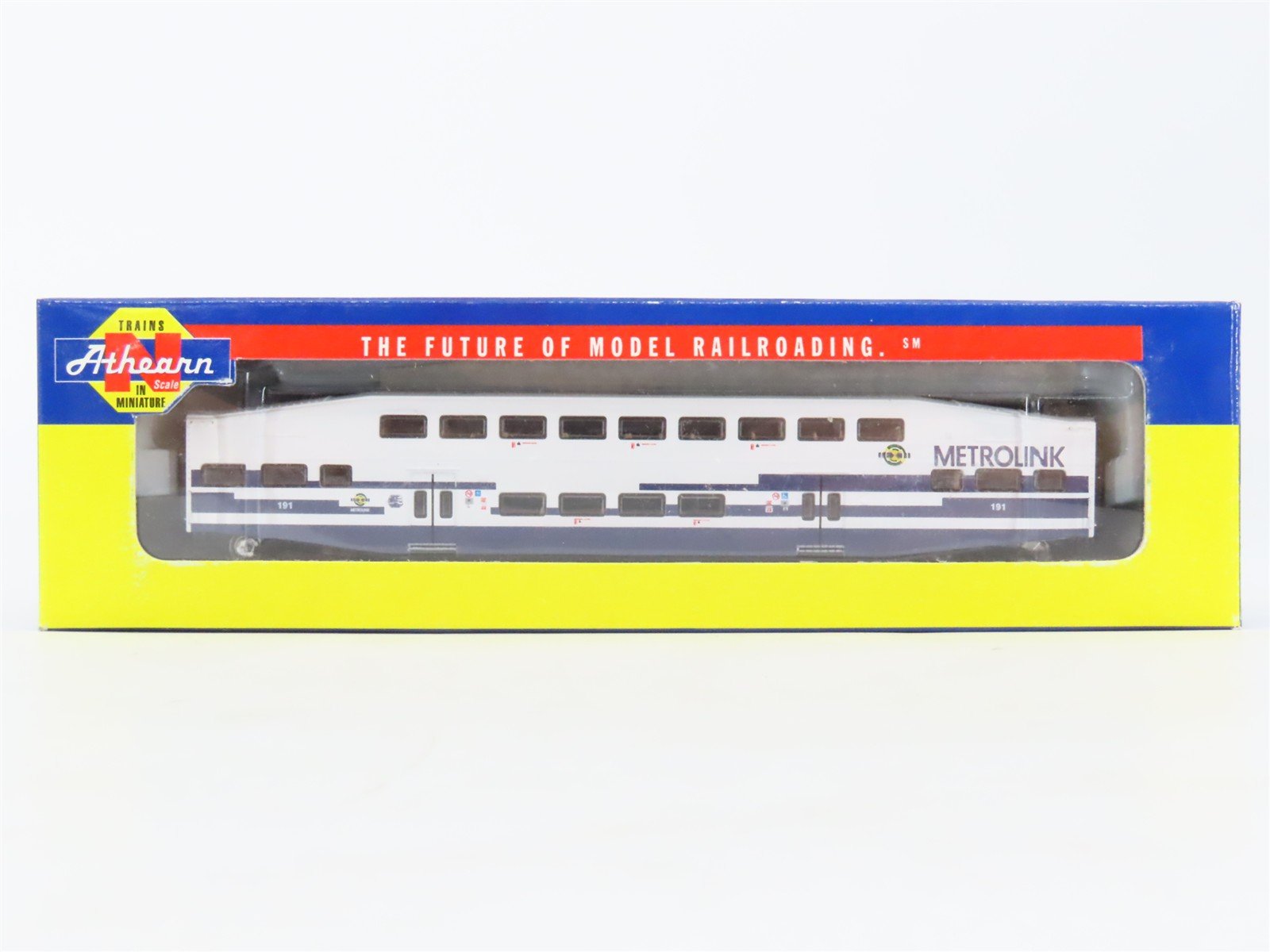 N Athearn 10147 Metrolink 10th Anniversary Bombardier Control Passenger Car #191