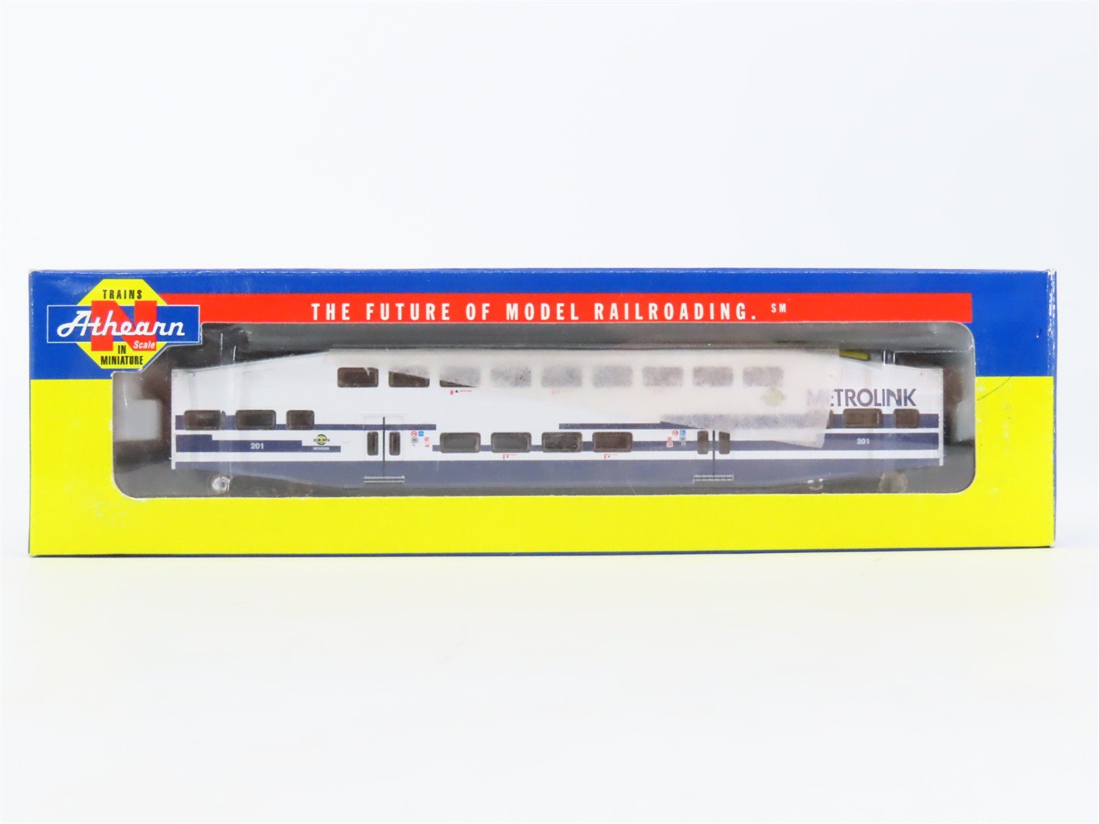 N Scale Athearn 10140 Metrolink Bombardier Coach Passenger Car #201