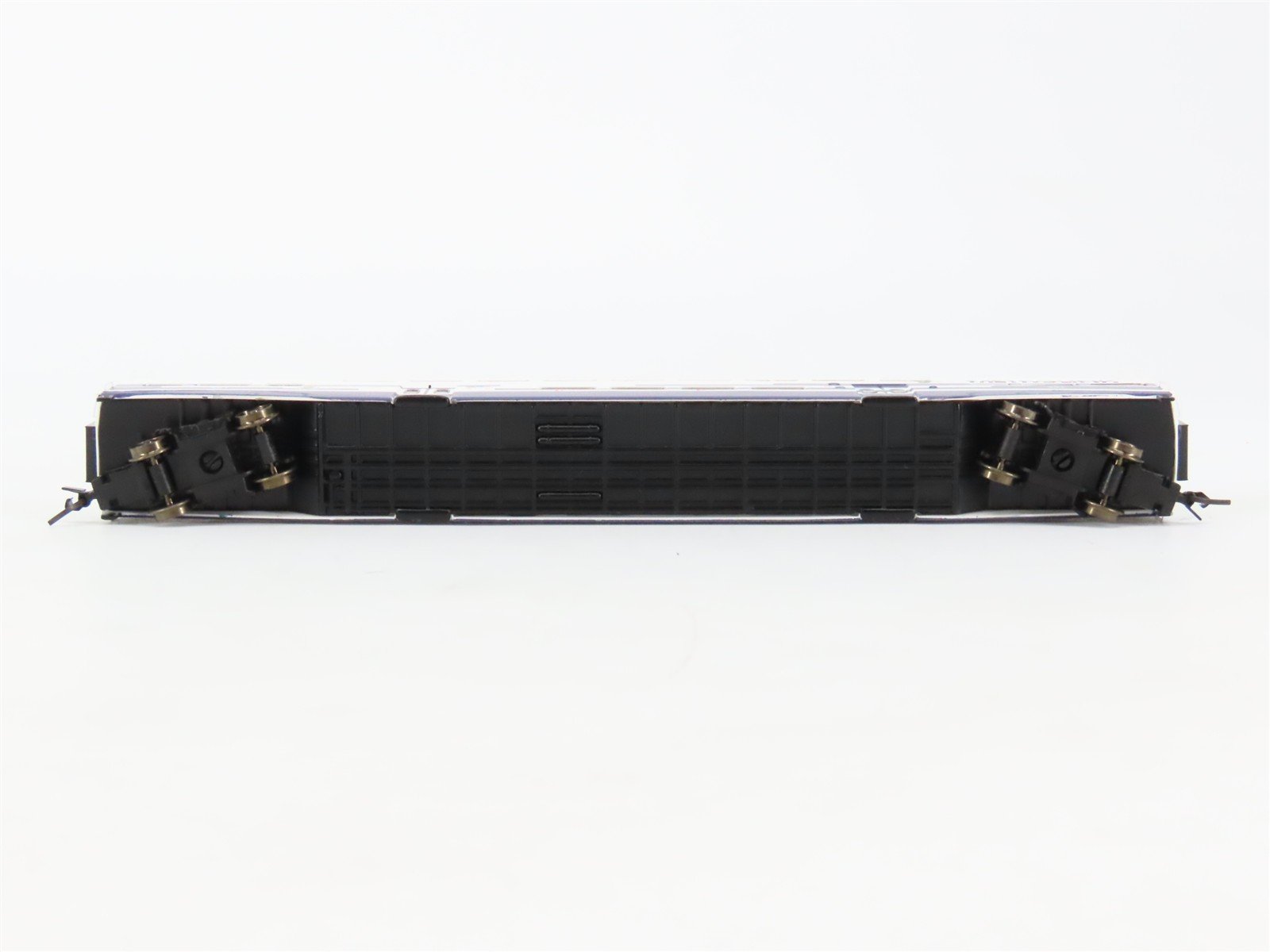 N Scale Athearn 10140 Metrolink Bombardier Coach Passenger Car #201