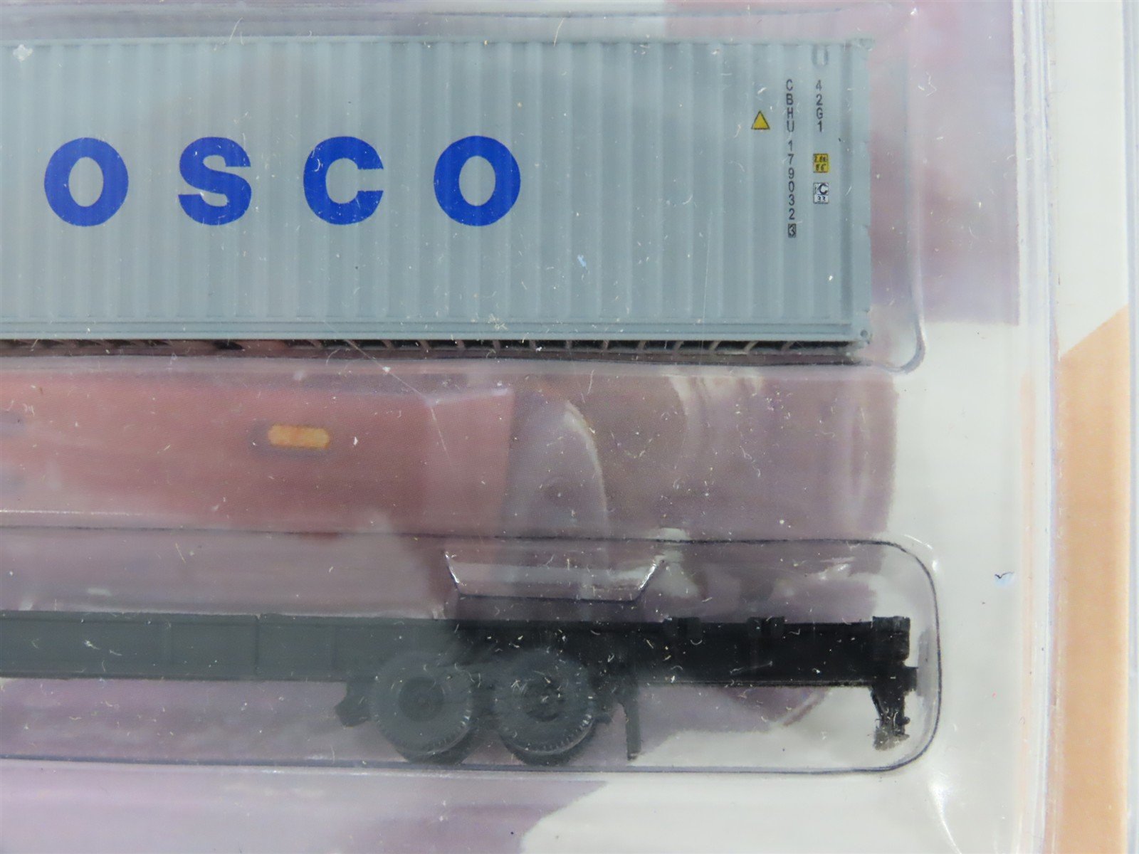 N 1/160 Scale KATO 31-621 Yellow Yard Tractor w/ 40' Cosco Container & Chassis