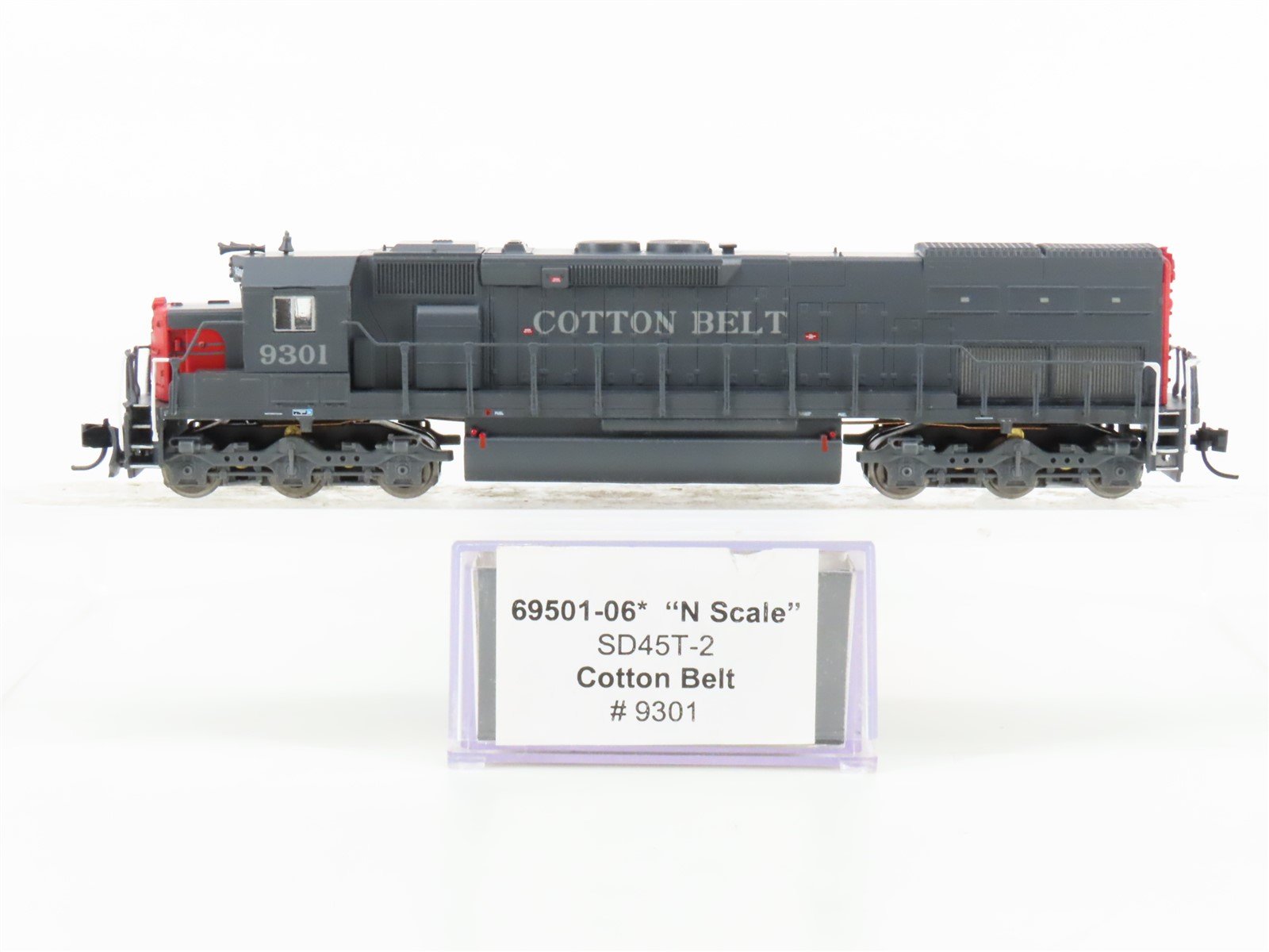 N Scale Intermountain 69501-06 SSW Cotton Belt SD40T-2 Diesel Locomotive #9301