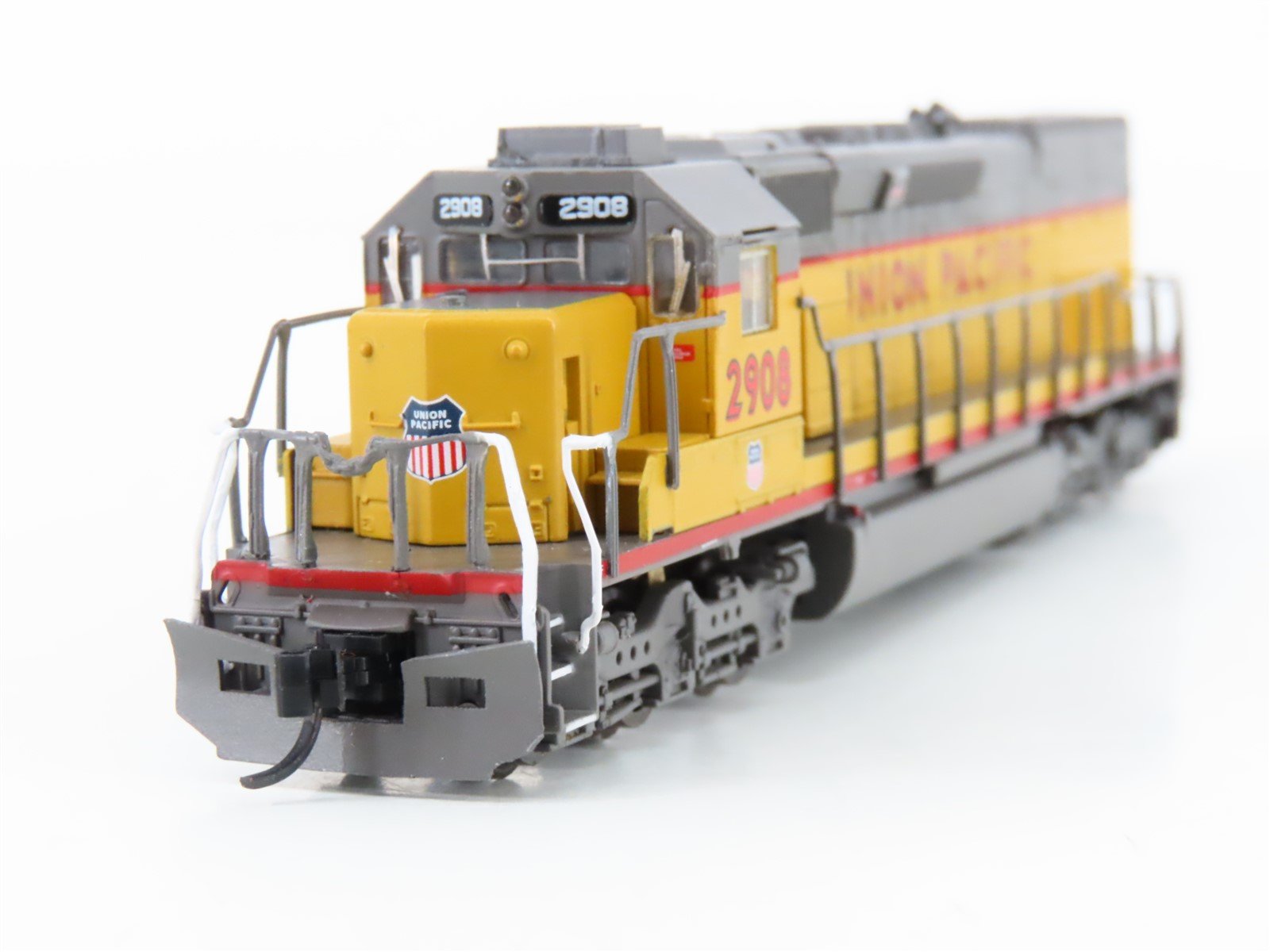 N Scale Intermountain 69404-02 UP Union Pacific SD40T-2 Diesel Locomotive #2908