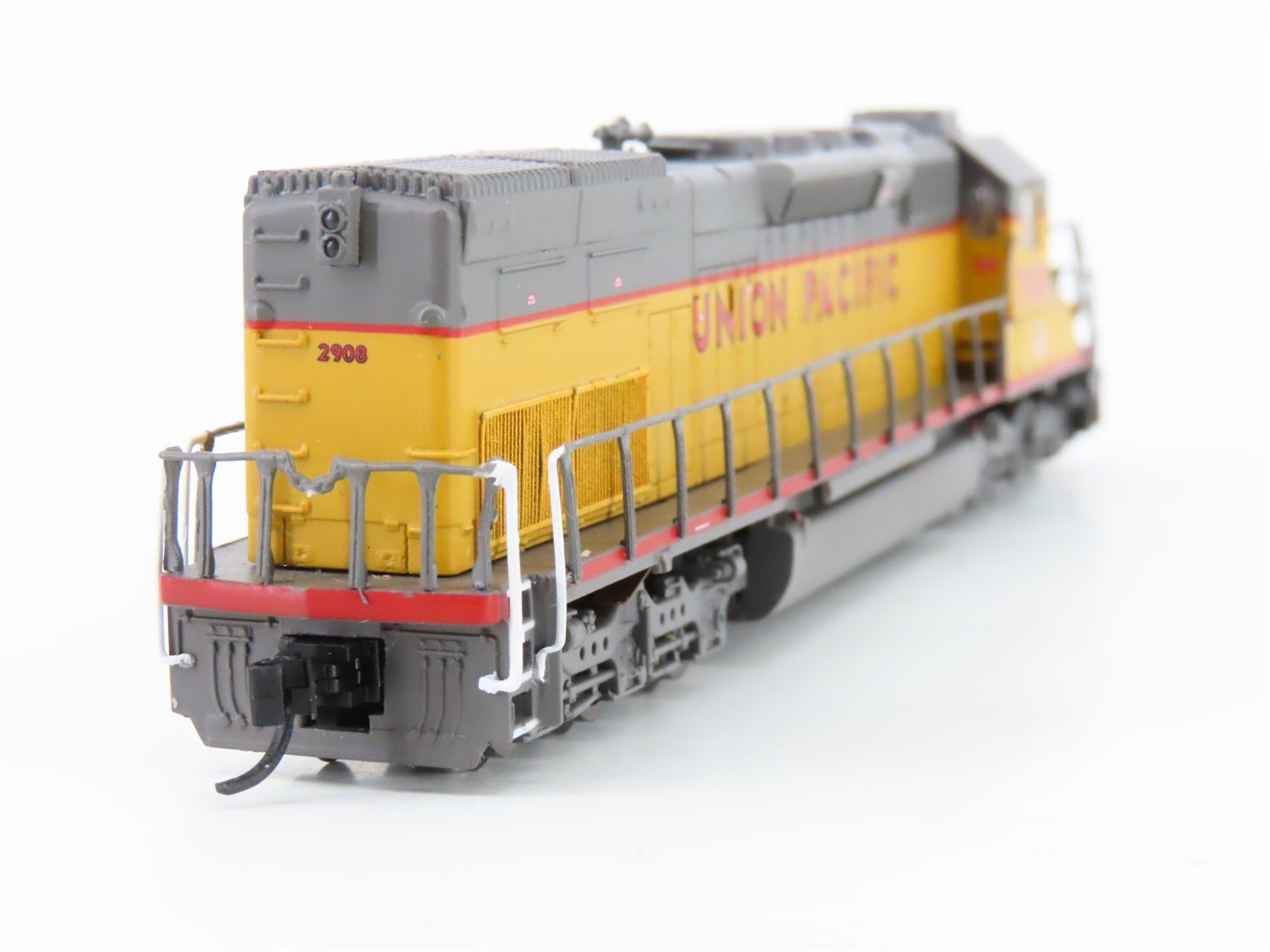 N Scale Intermountain 69404-02 UP Union Pacific SD40T-2 Diesel Locomotive #2908