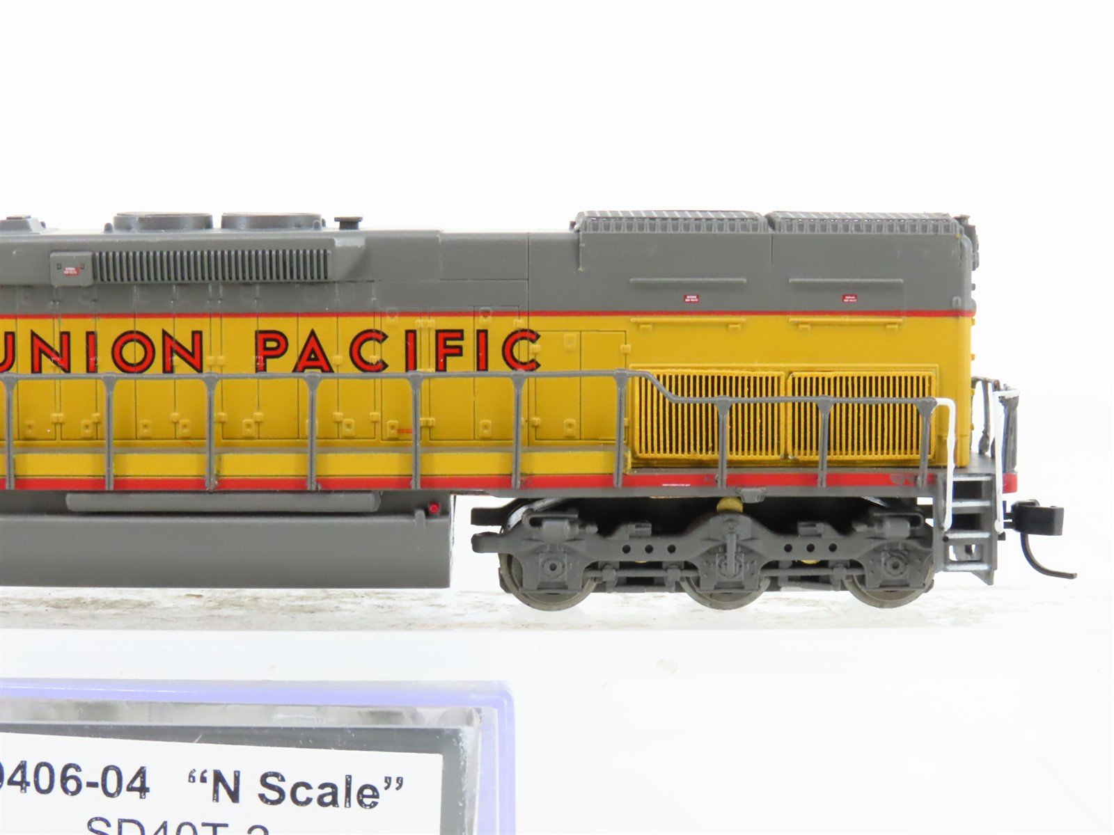 N Scale Intermountain 69406-04 UP Union Pacific SD40T-2 Diesel Locomotive #8687