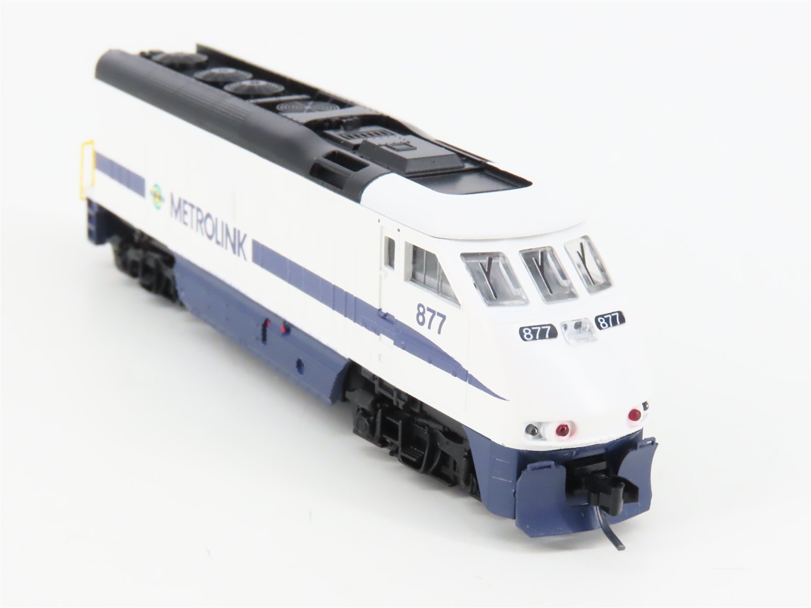 N Scale Athearn Metrolink F59PHI Diesel Locomotive #877