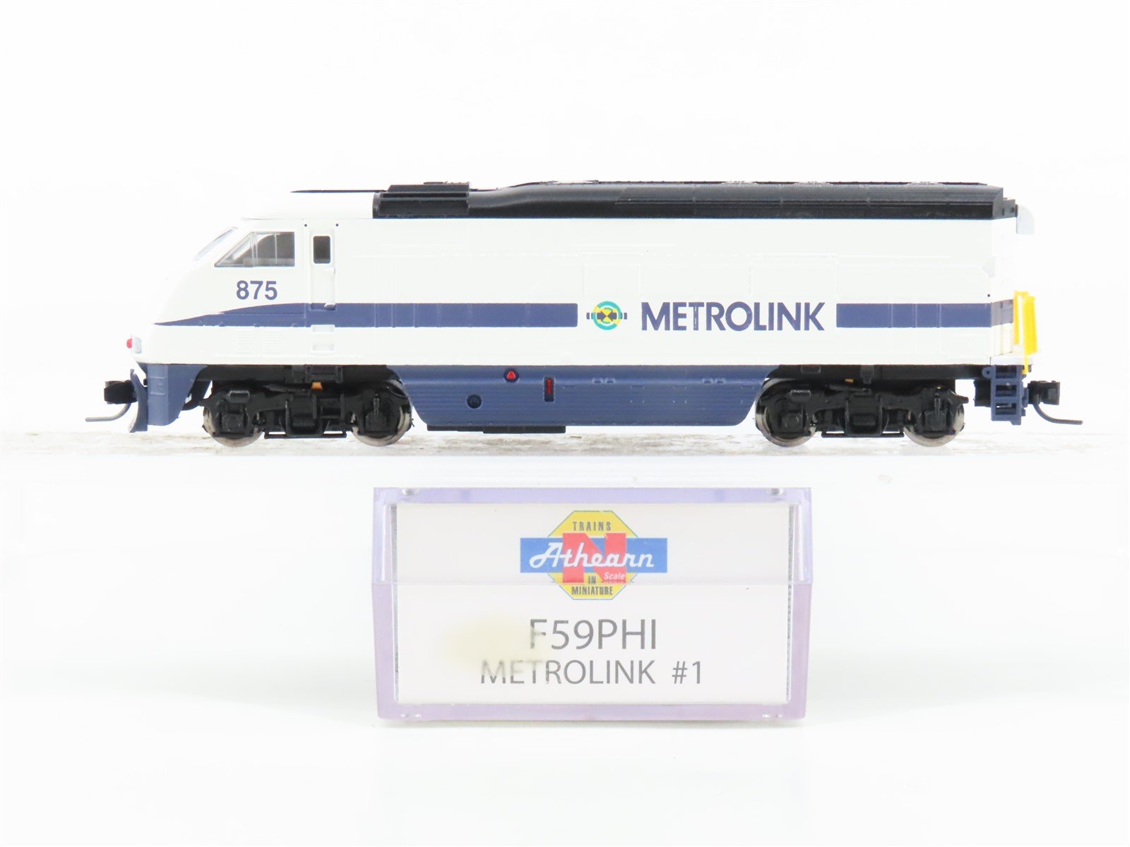 N Scale Athearn 10014 Metrolink F59PHI Diesel Locomotive #875
