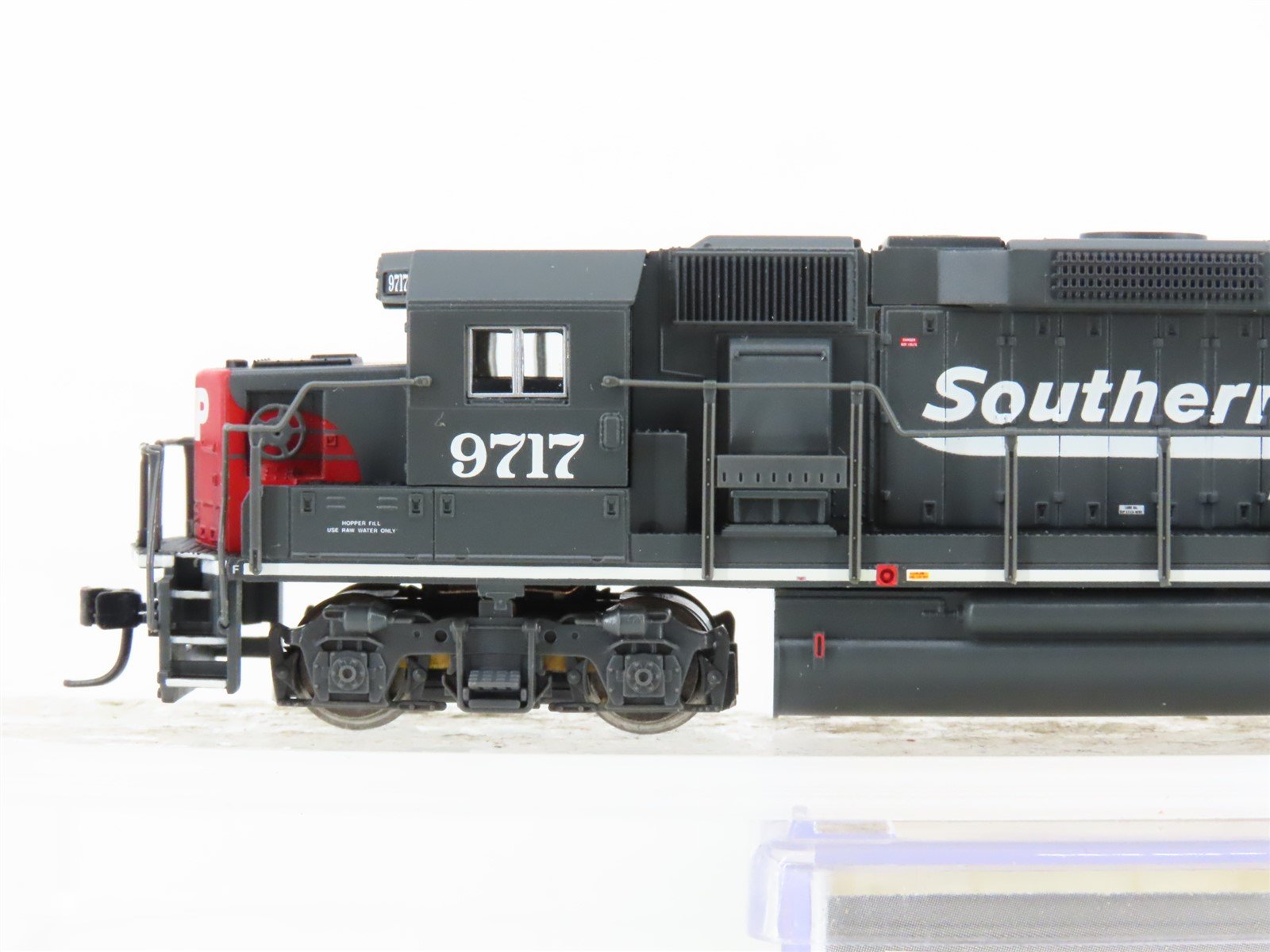 N Scale Life-Like 7475 SP Southern Pacific GP60 Diesel Locomotive #9717