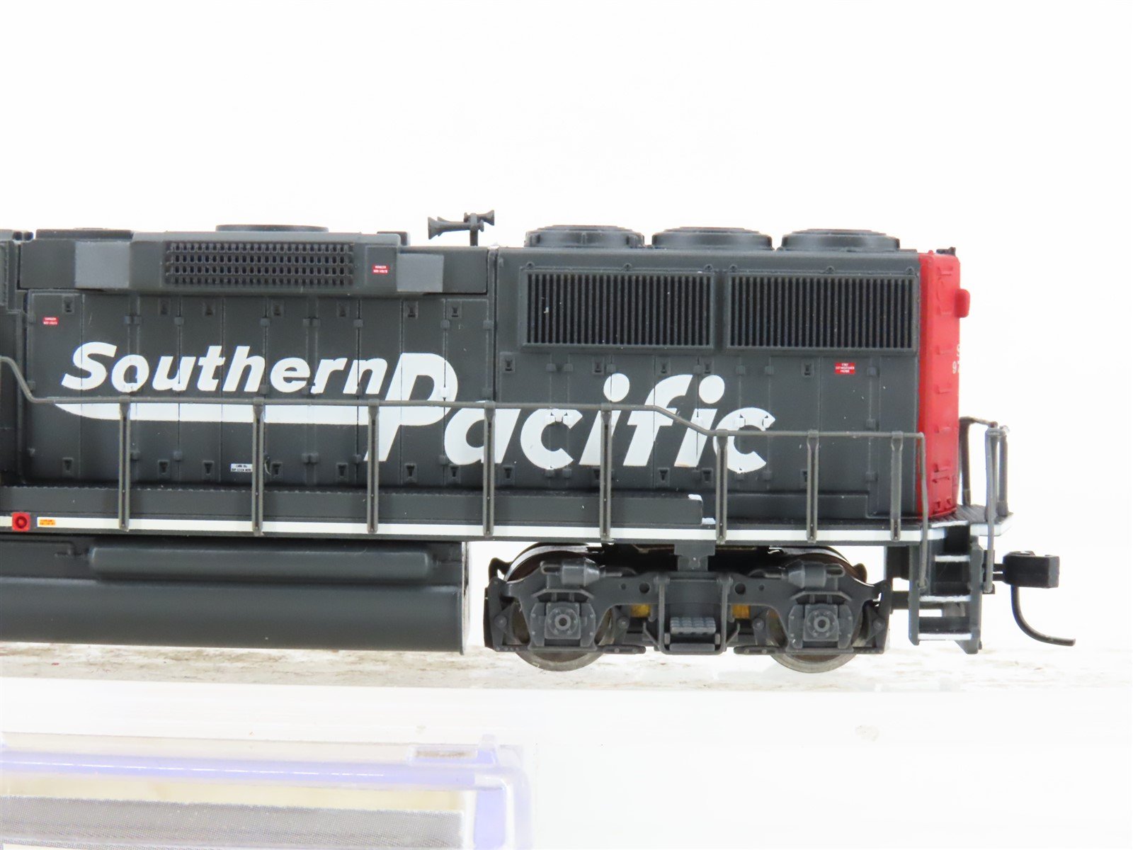 N Scale Life-Like 7475 SP Southern Pacific GP60 Diesel Locomotive #9717
