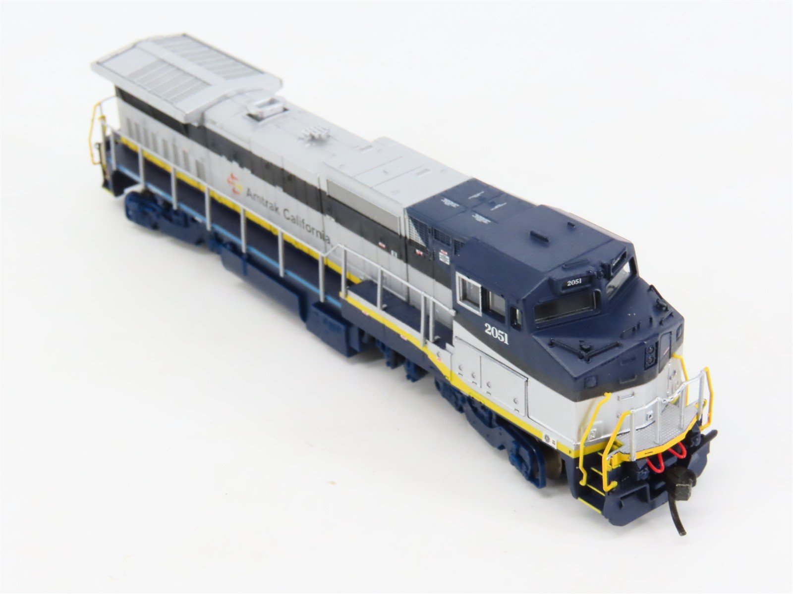 N Scale Atlas 48837 AMTK Amtrak California Dash 8-32BWH Diesel #2051 - DCC Ready