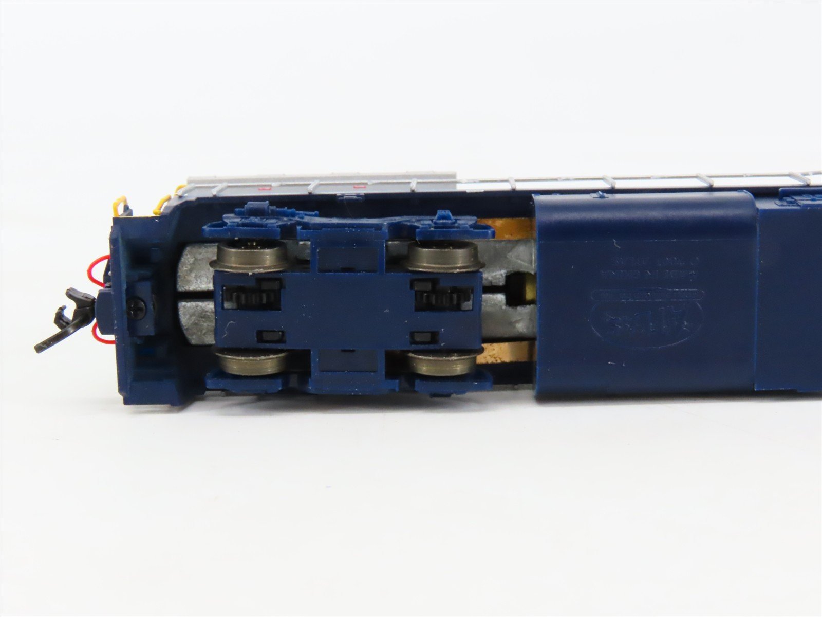 N Scale Atlas 48837 AMTK Amtrak California Dash 8-32BWH Diesel #2051 - DCC Ready