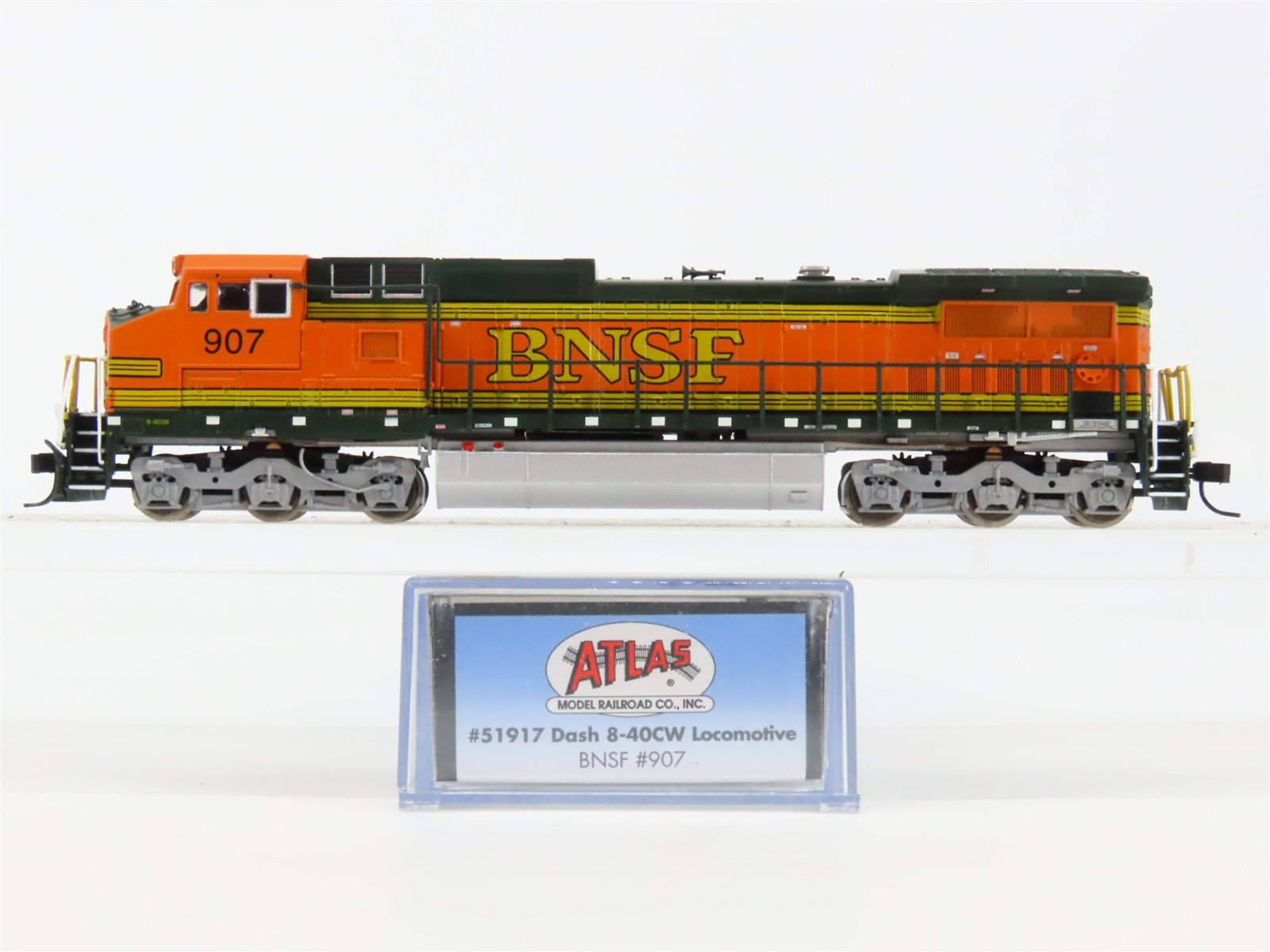 N Scale Atlas Master 51917 BNSF Railway Dash 8-40CW Diesel #907 - DCC Ready