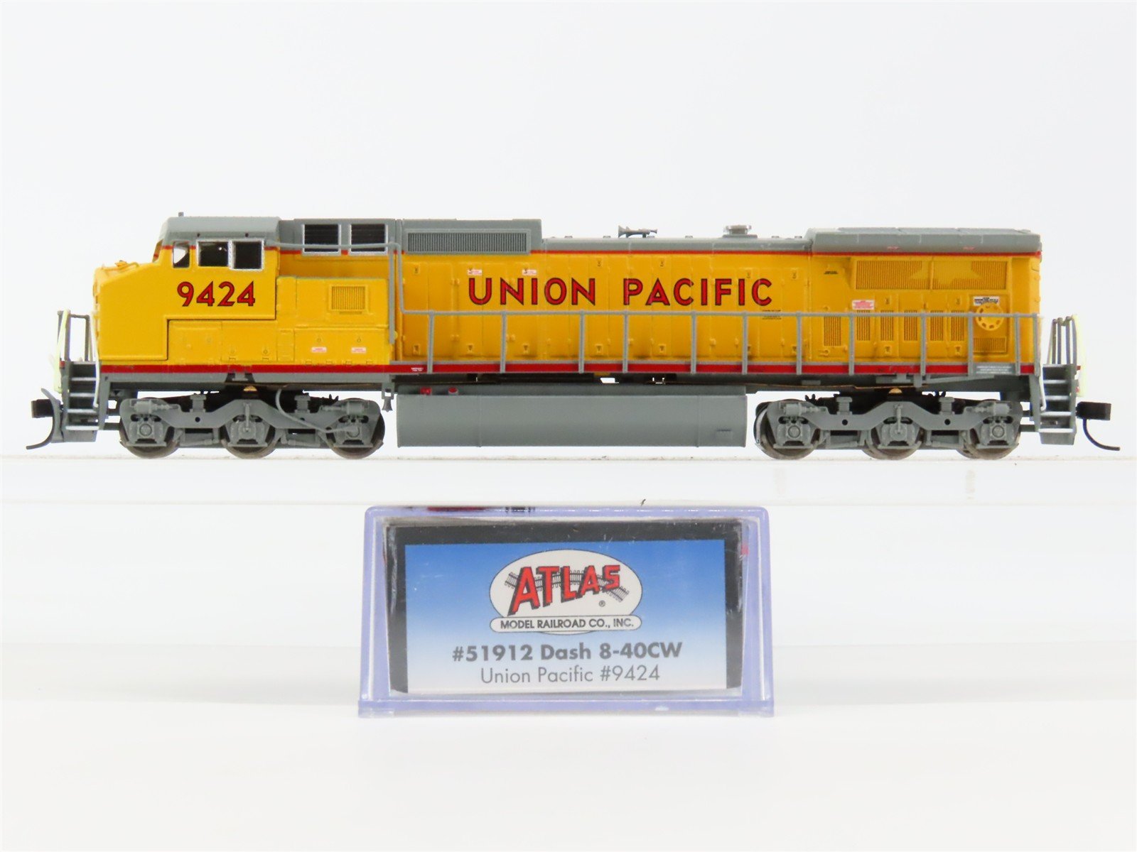 N Atlas Master 51912 UP Union Pacific GE Dash 8-40CW Diesel #9424 - DCC Ready