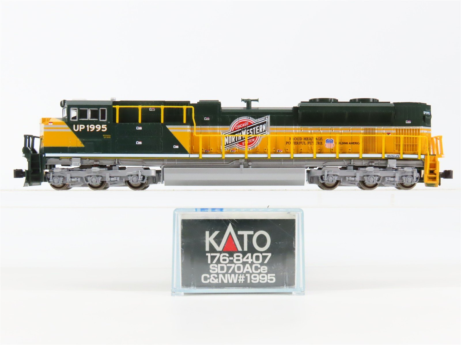 N Scale KATO 176-8407 UP / CNW Heritage SD70ACe Diesel #1995 - DCC Ready