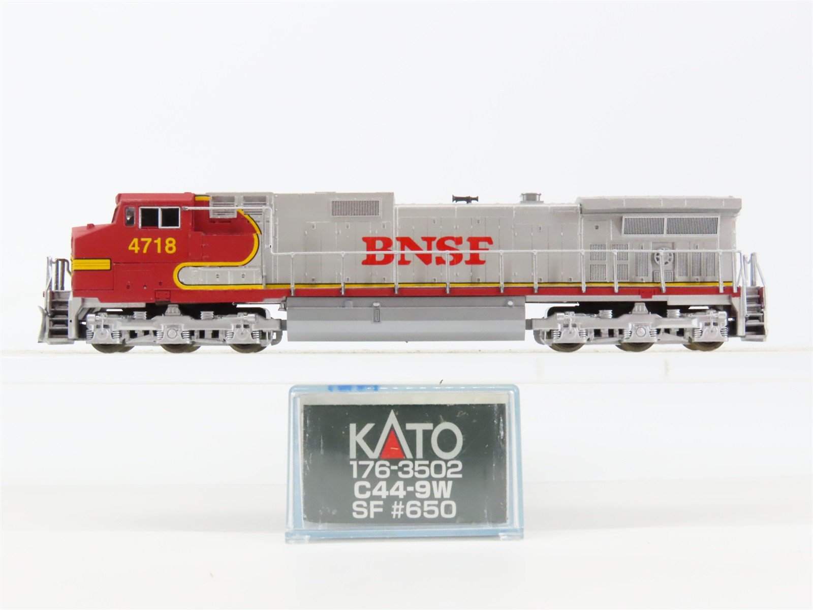 N KATO 176-3502 BNSF "Warbonnet" C44-9W Diesel #4718 - Custom - DCC Ready