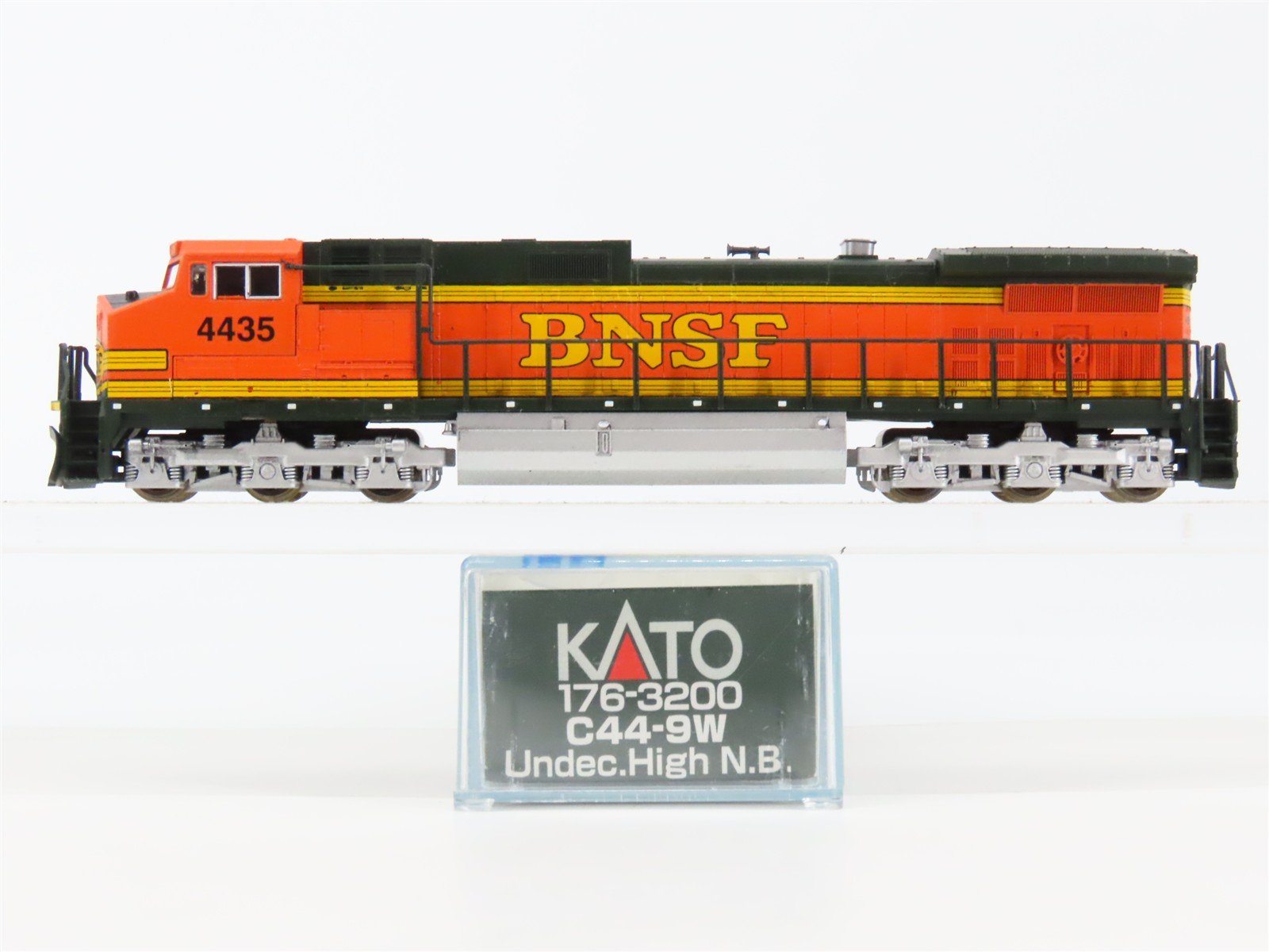 N Scale KATO 176-3200 BNSF Railway C44-9W Diesel #4435 - Custom - DCC Ready