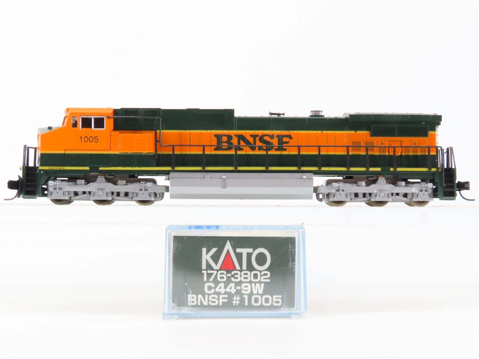 N Scale KATO 176-3802 BNSF Railway GE C44-9W "Dash 9" Diesel #1005 - DCC Ready