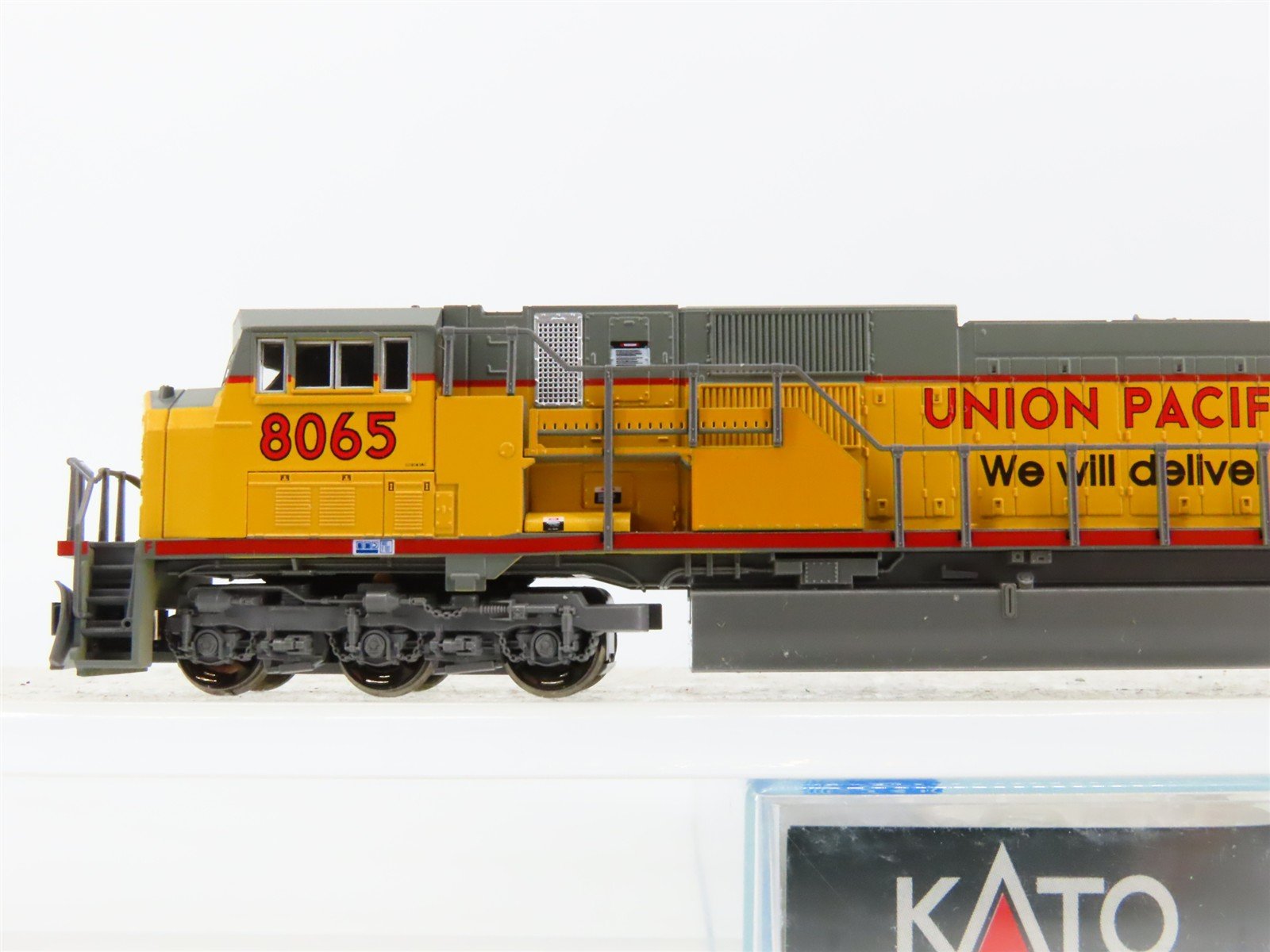 N Scale KATO 176-5607 UP 