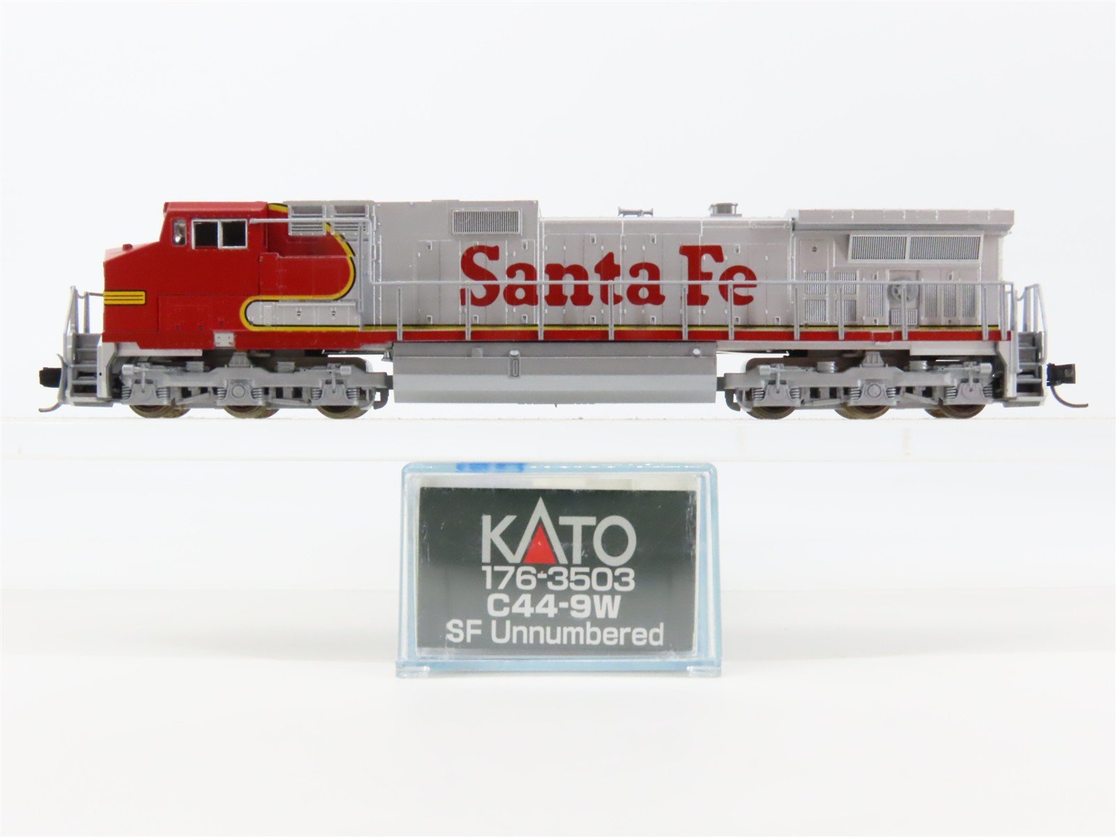 N Scale KATO 176-3503 ATSF Santa Fe "Warbonnet" GE C44-9W Diesel No# - DCC Ready