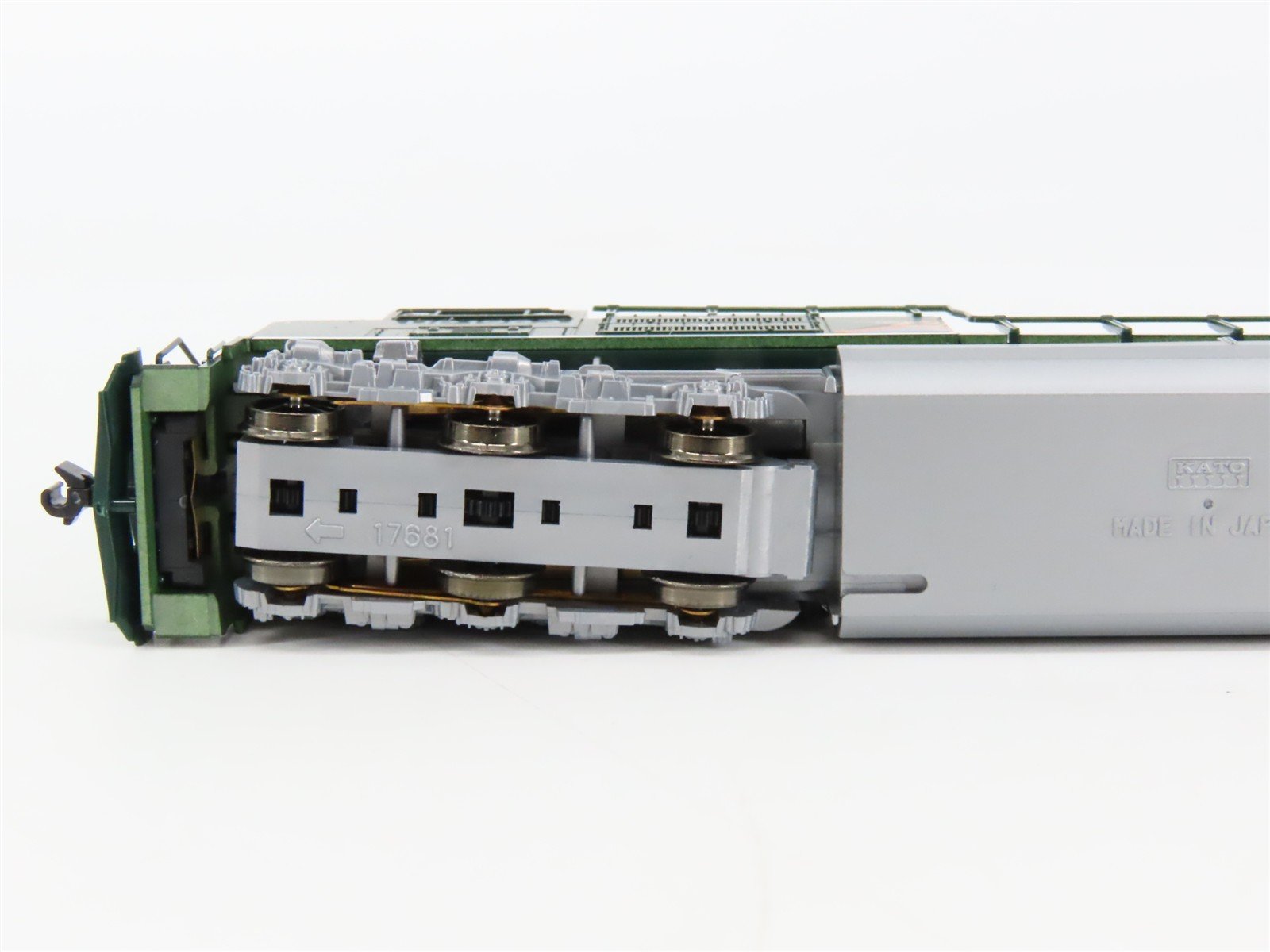 N Scale KATO 176-8410 UP / WP Heritage EMD SD70ACe Diesel #1983 - DCC Ready