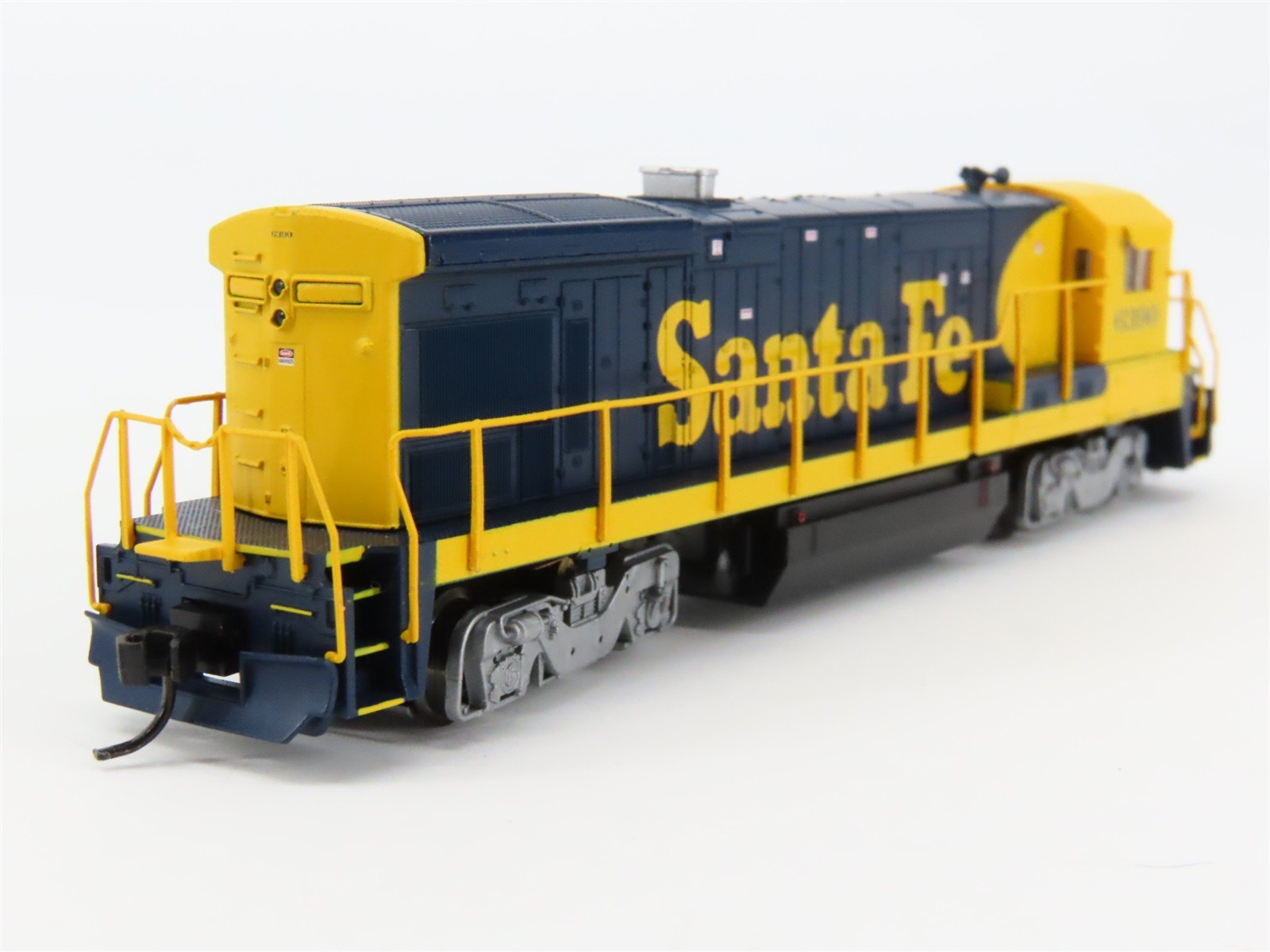 N Scale Atlas 49707 ATSF Santa Fe B23-7 Diesel Locomotive #6390