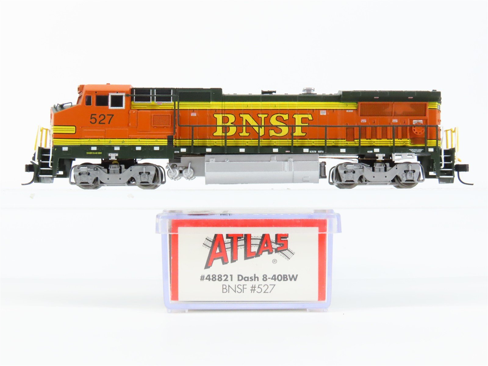 N Scale Atlas 48821 BNSF Railway Dash 8-40BW Diesel Locomotive #527