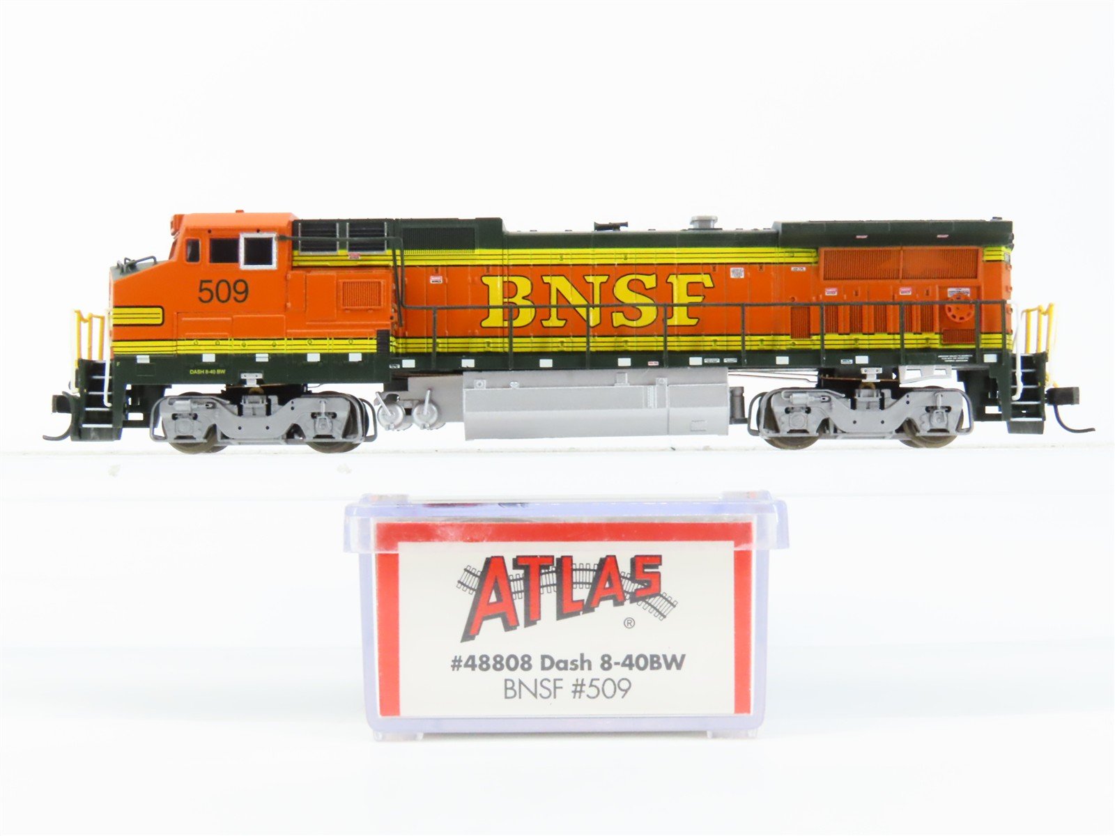 N Scale Atlas 48808 BNSF Railway Dash 8-40BW Diesel Locomotive #509