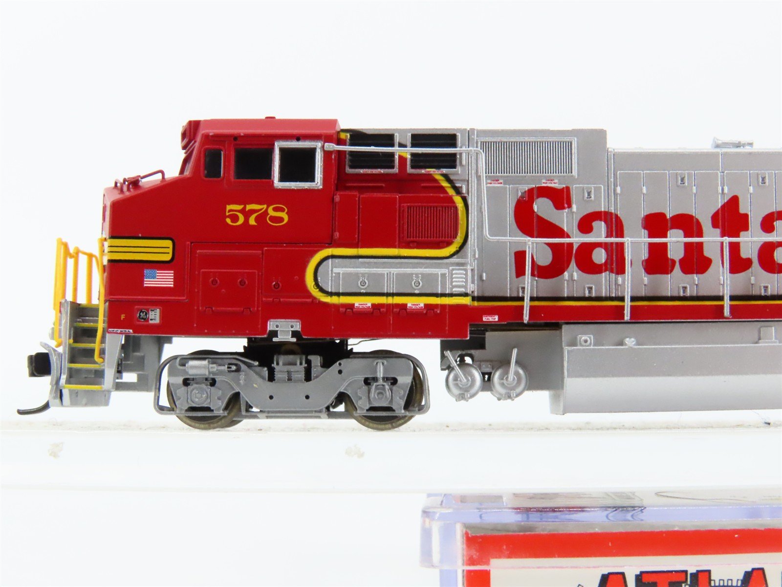 N Scale Atlas 48815 ATSF Santa Fe Dash 8-40BW Diesel Locomotive #578